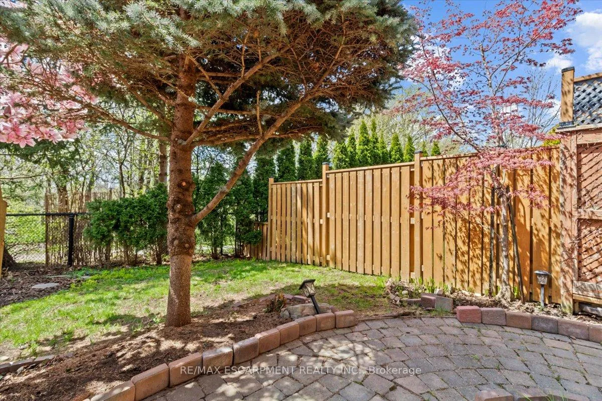 Photo 21 of 373 Fairgate Way, Oakville, Wedgewood Creek — HOMEH