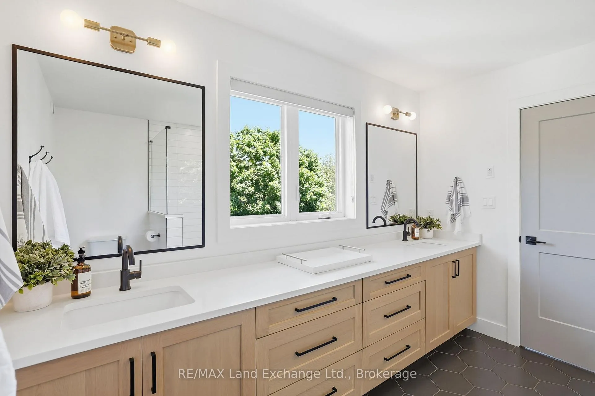 Photo 19 of 931 Bogdanovic Way, Huron-Kinloss — HOMEH
