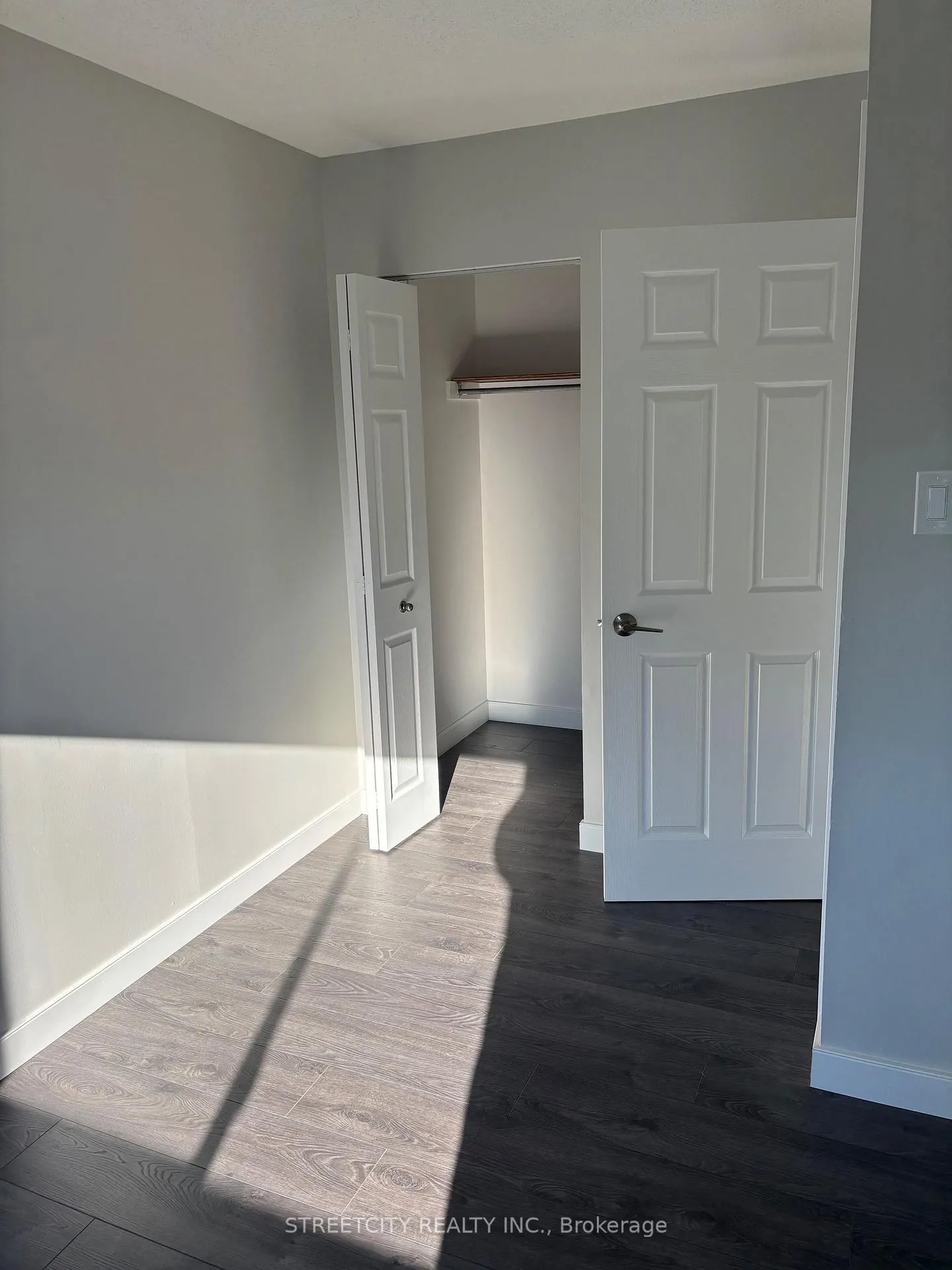 Photo 9 of 112 Conestoga Street, Thunder Bay, College Park — HOMEH