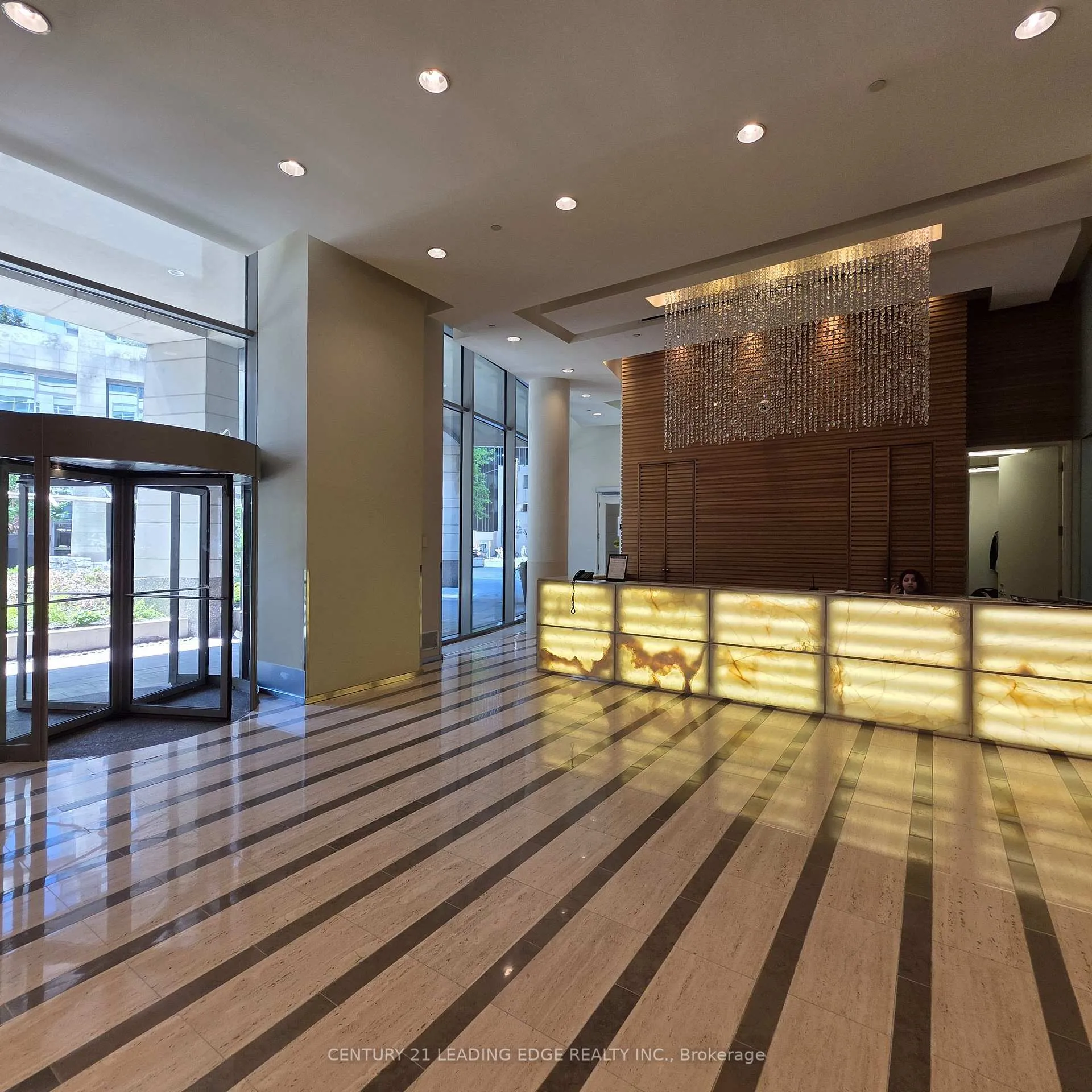 Photo 3 of Unit 2210, 2191 Yonge Street, Toronto, Mount Pleasant West — HOMEH