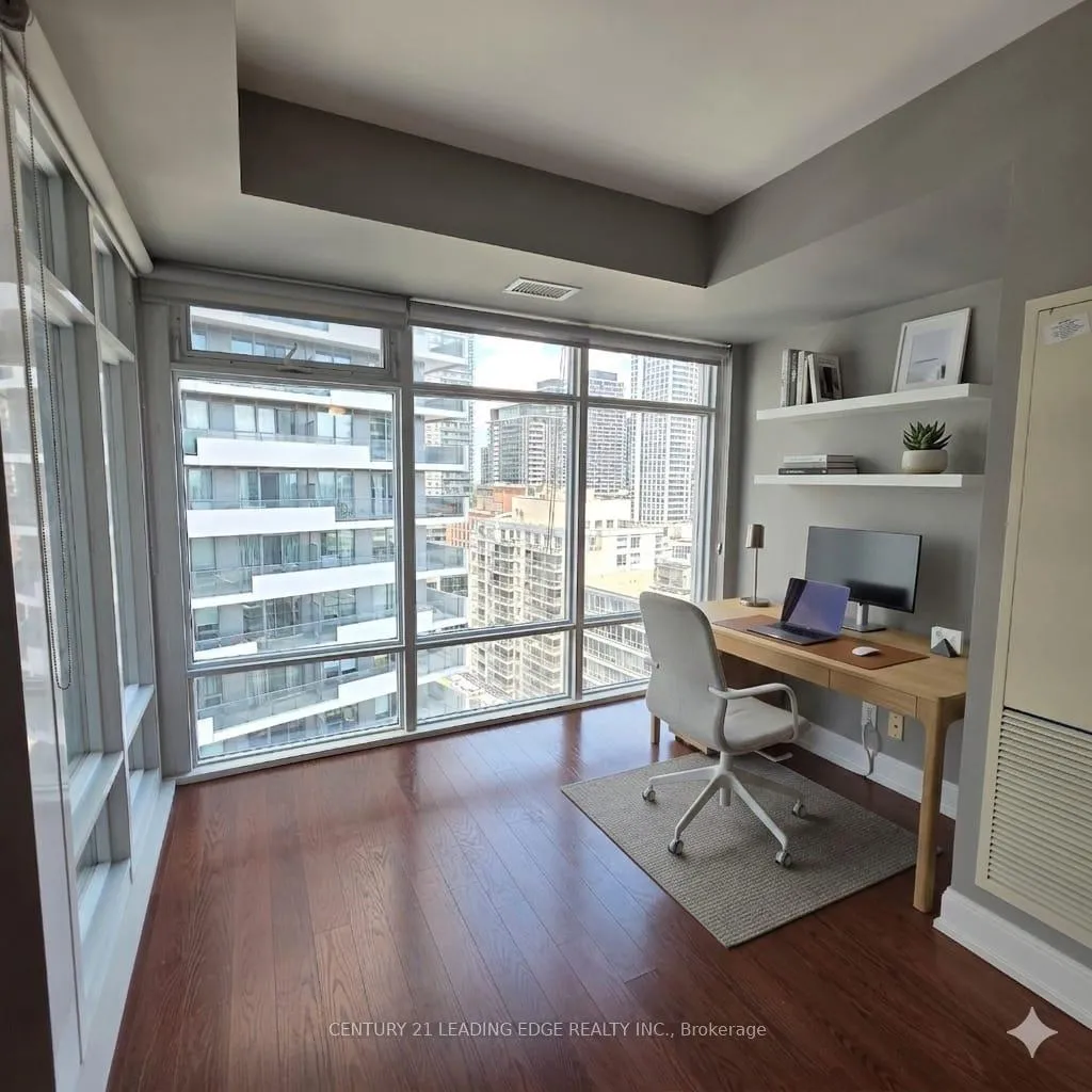 Photo 5 of Unit 2210, 2191 Yonge Street, Toronto, Mount Pleasant West — HOMEH
