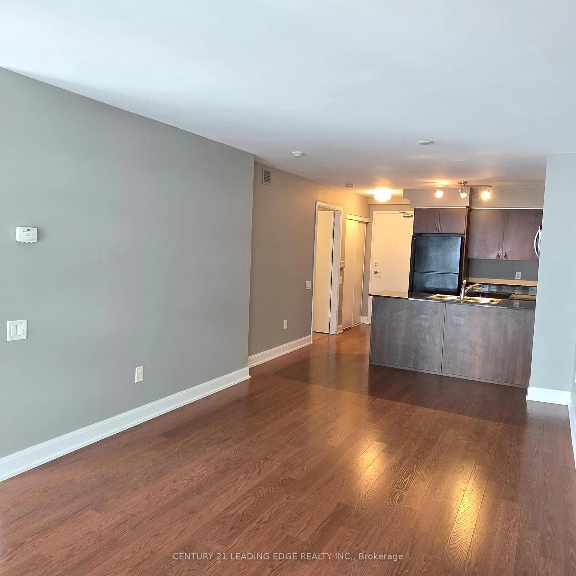 Photo 8 of Unit 2210, 2191 Yonge Street, Toronto, Mount Pleasant West — HOMEH