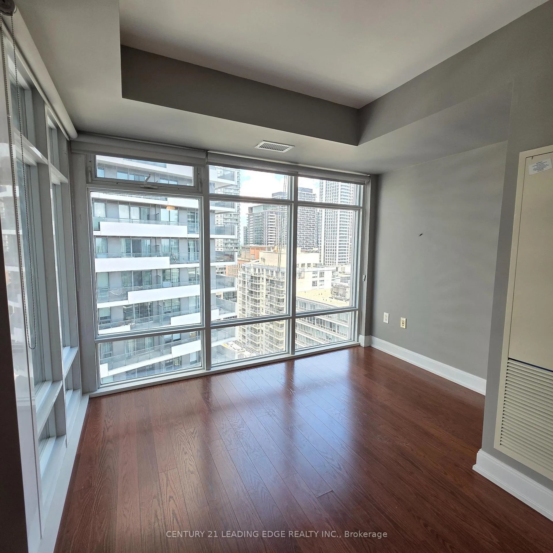 Photo 9 of Unit 2210, 2191 Yonge Street, Toronto, Mount Pleasant West — HOMEH