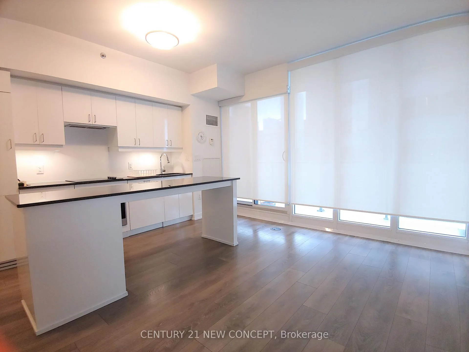 Photo 4 of Unit 2607, 426 University Avenue, Toronto, Kensington-Chinatown — HOMEH