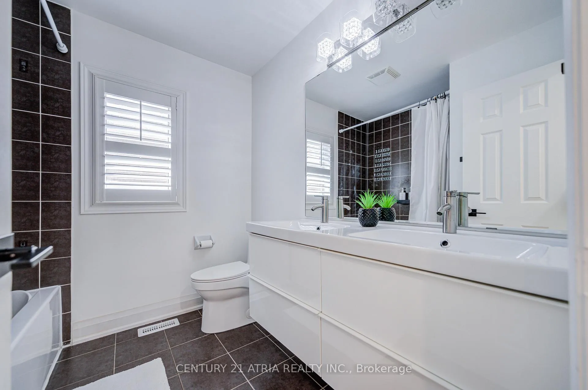 Photo 28 of 15 Asner Avenue, Vaughan, Patterson — HOMEH