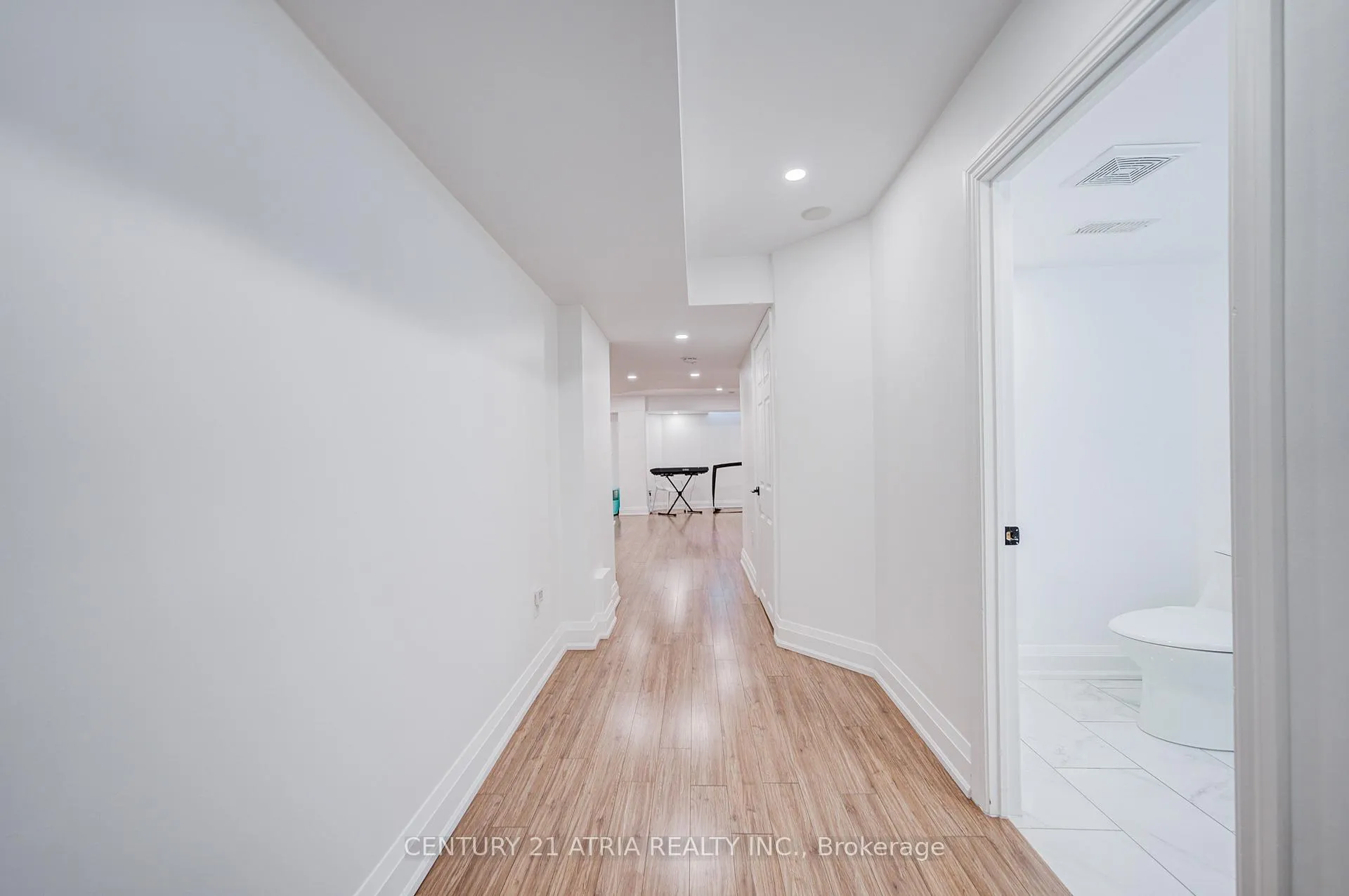 Photo 38 of 15 Asner Avenue, Vaughan, Patterson — HOMEH