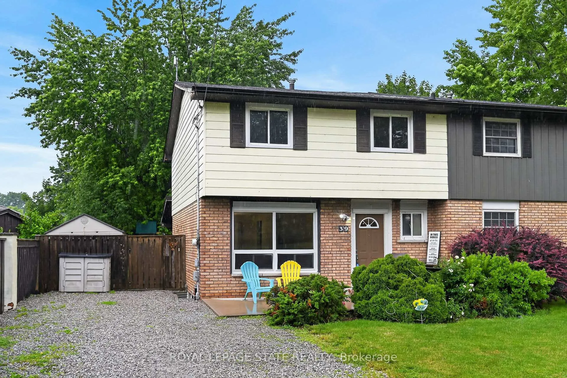 Photo 2 of 39 Dundee Drive, Haldimand — HOMEH