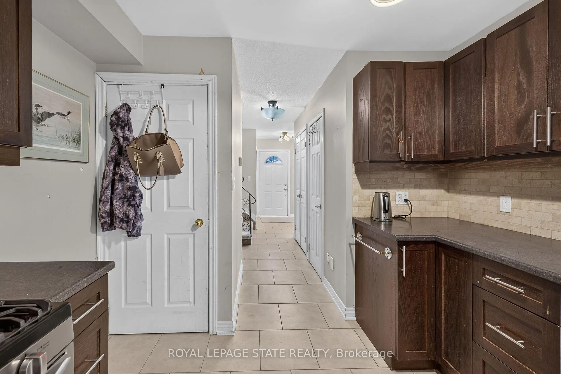 Photo 16 of 39 Dundee Drive, Haldimand — HOMEH