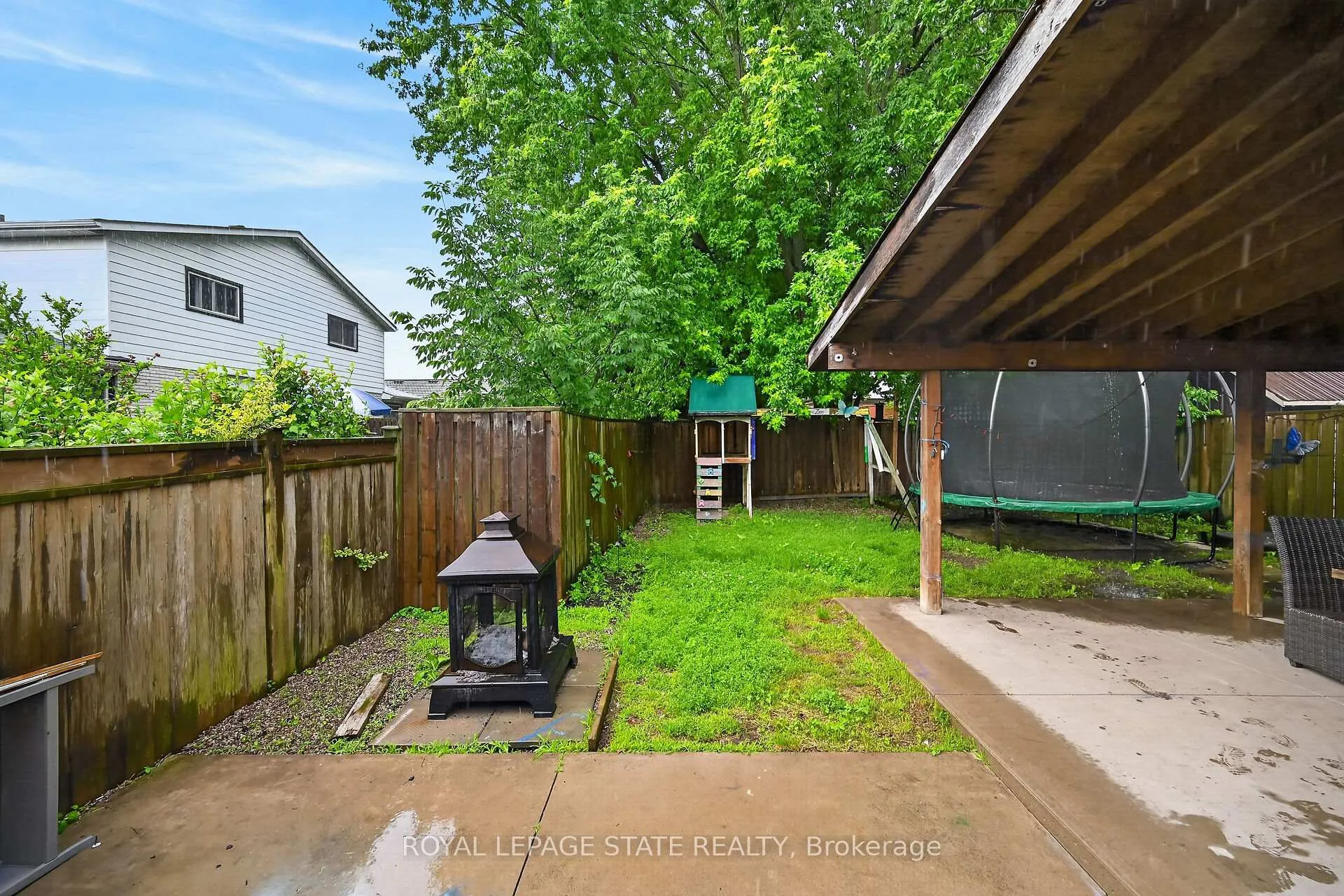 Photo 38 of 39 Dundee Drive, Haldimand — HOMEH