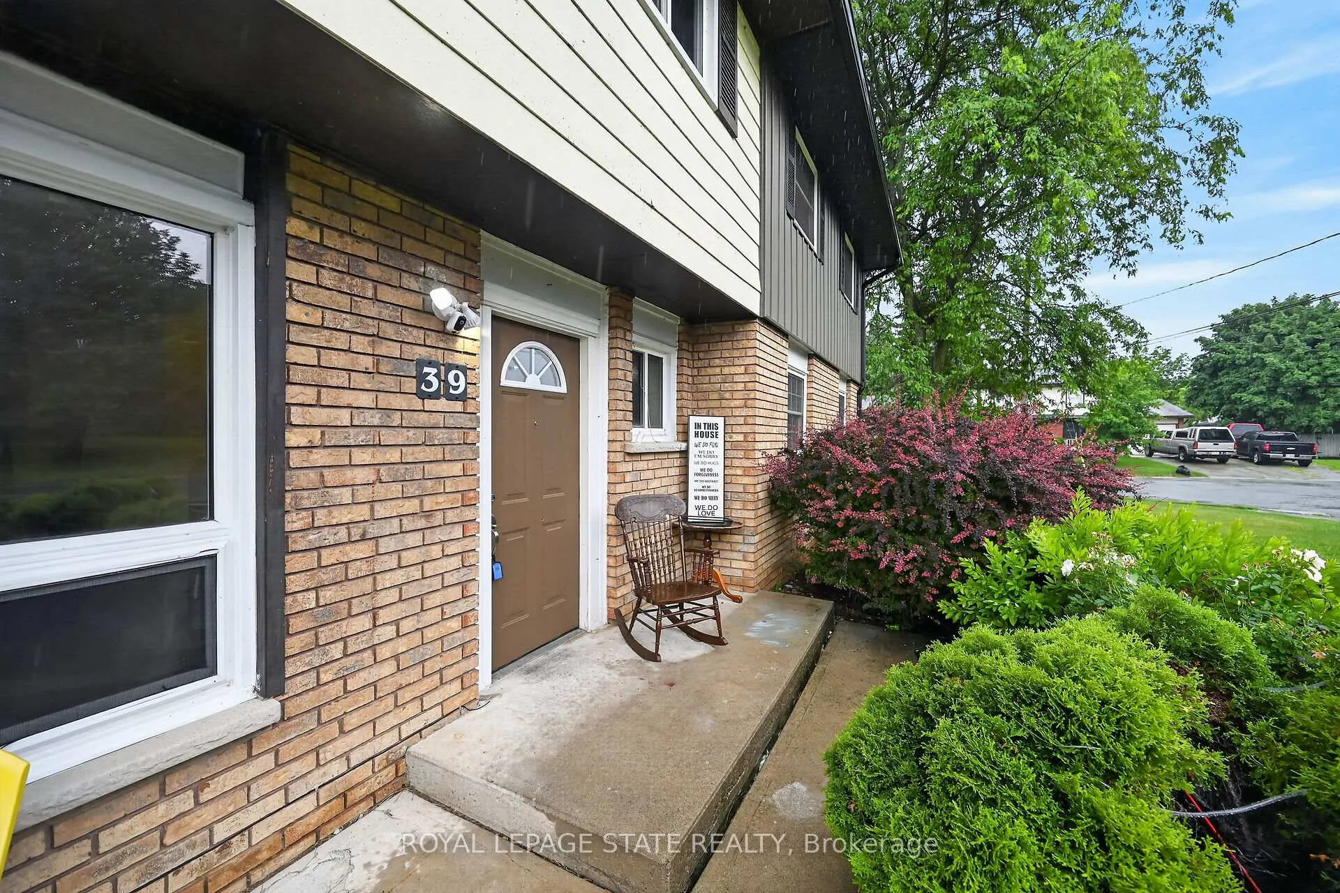 Photo 39 of 39 Dundee Drive, Haldimand — HOMEH