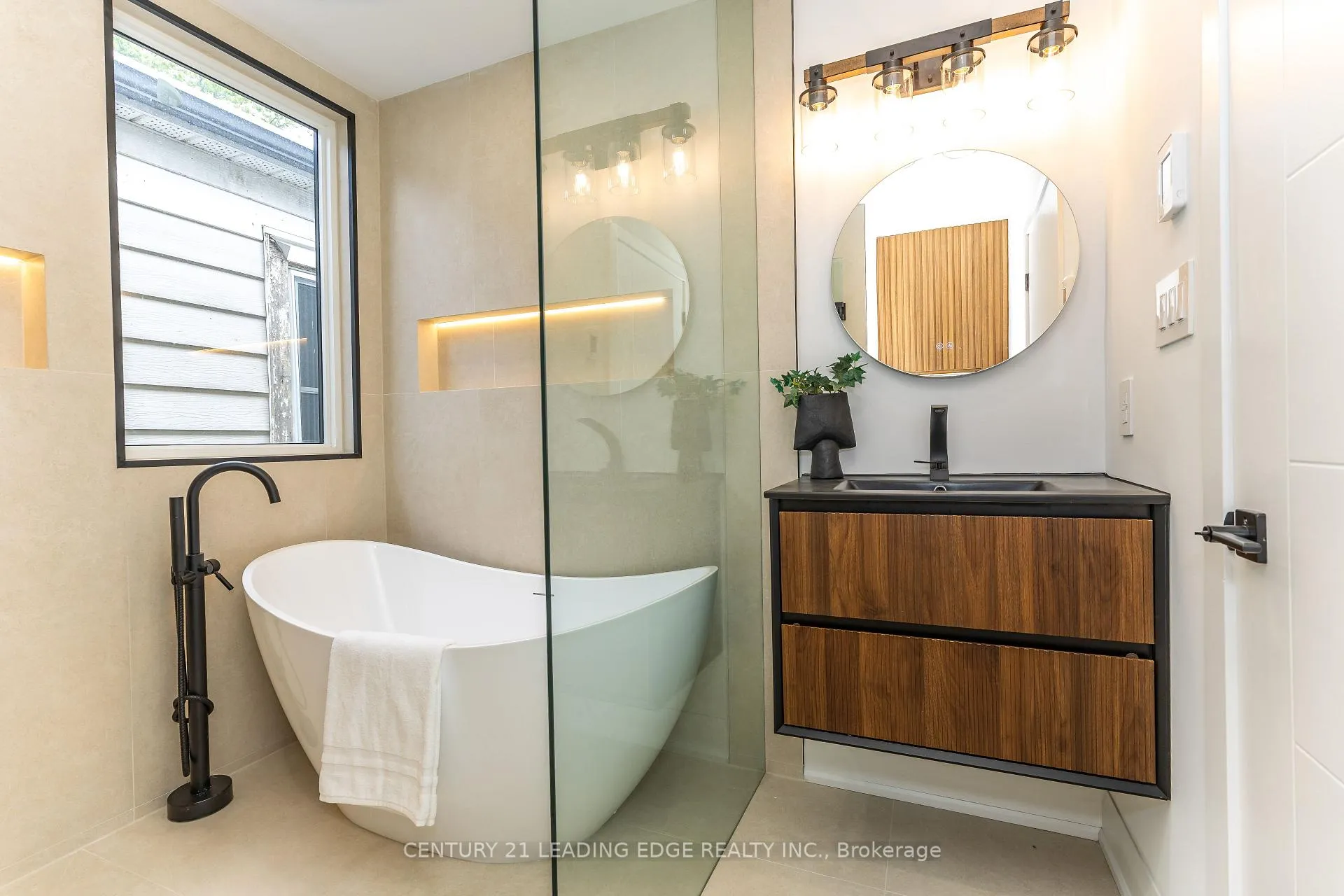 Photo 20 of 12 Marigold Avenue, Toronto, South Riverdale — HOMEH