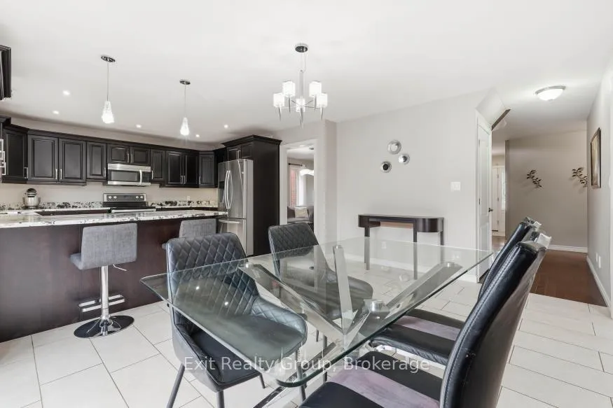 Photo 13 of 29 Gale Crescent, Belleville, Thurlow Ward — HOMEH