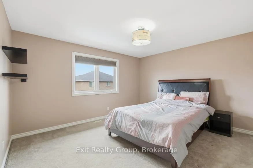 Photo 27 of 29 Gale Crescent, Belleville, Thurlow Ward — HOMEH