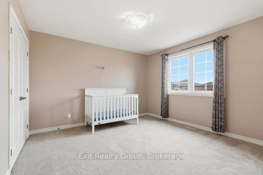 Photo 32 of 29 Gale Crescent, Belleville, Thurlow Ward — HOMEH