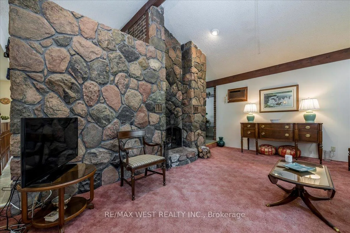 Photo 4 of 189 Park Road, Tiny, Rural Tiny — HOMEH