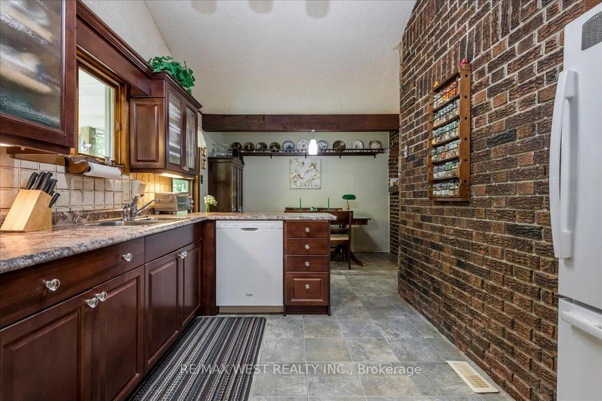 Photo 7 of 189 Park Road, Tiny, Rural Tiny — HOMEH