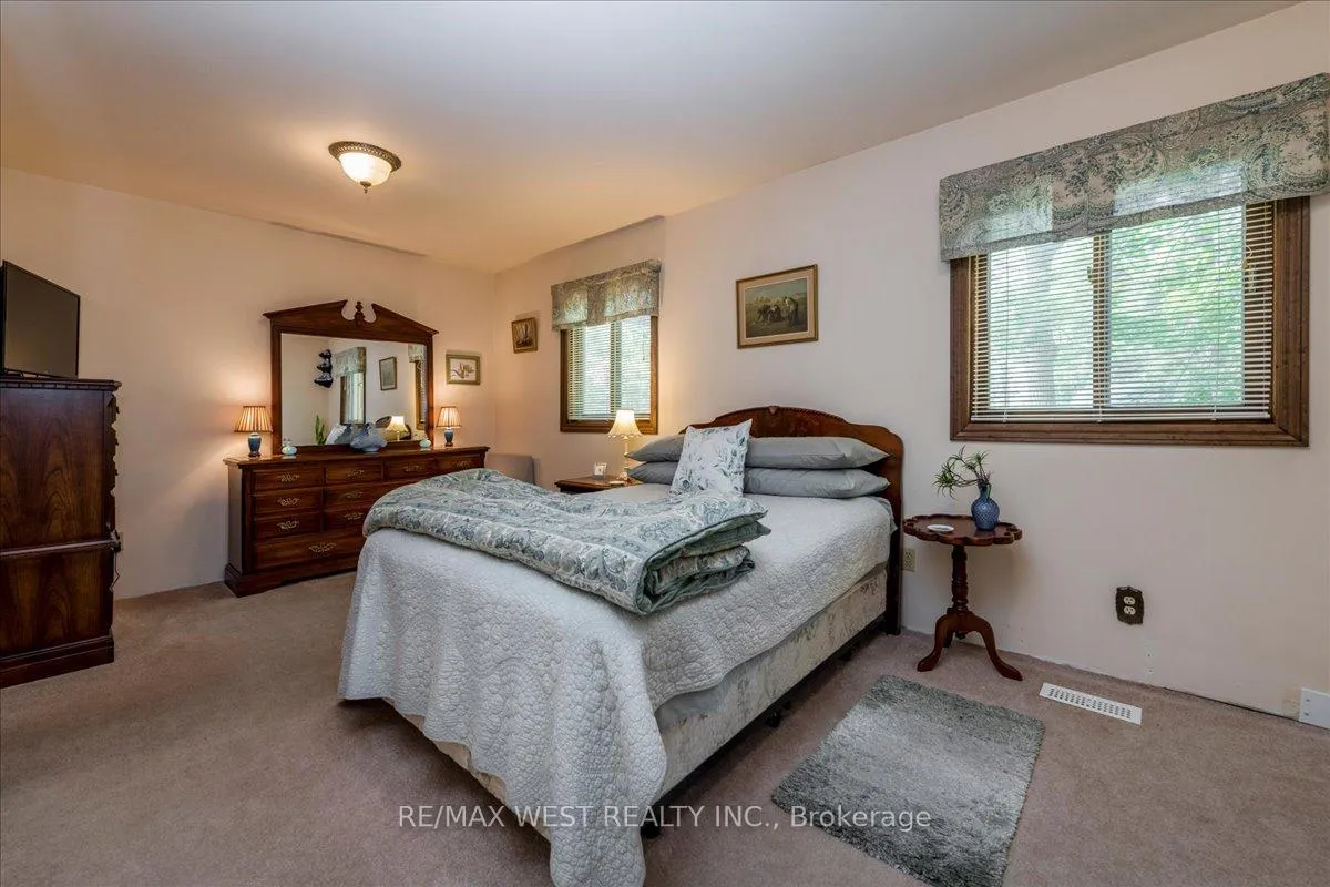 Photo 10 of 189 Park Road, Tiny, Rural Tiny — HOMEH