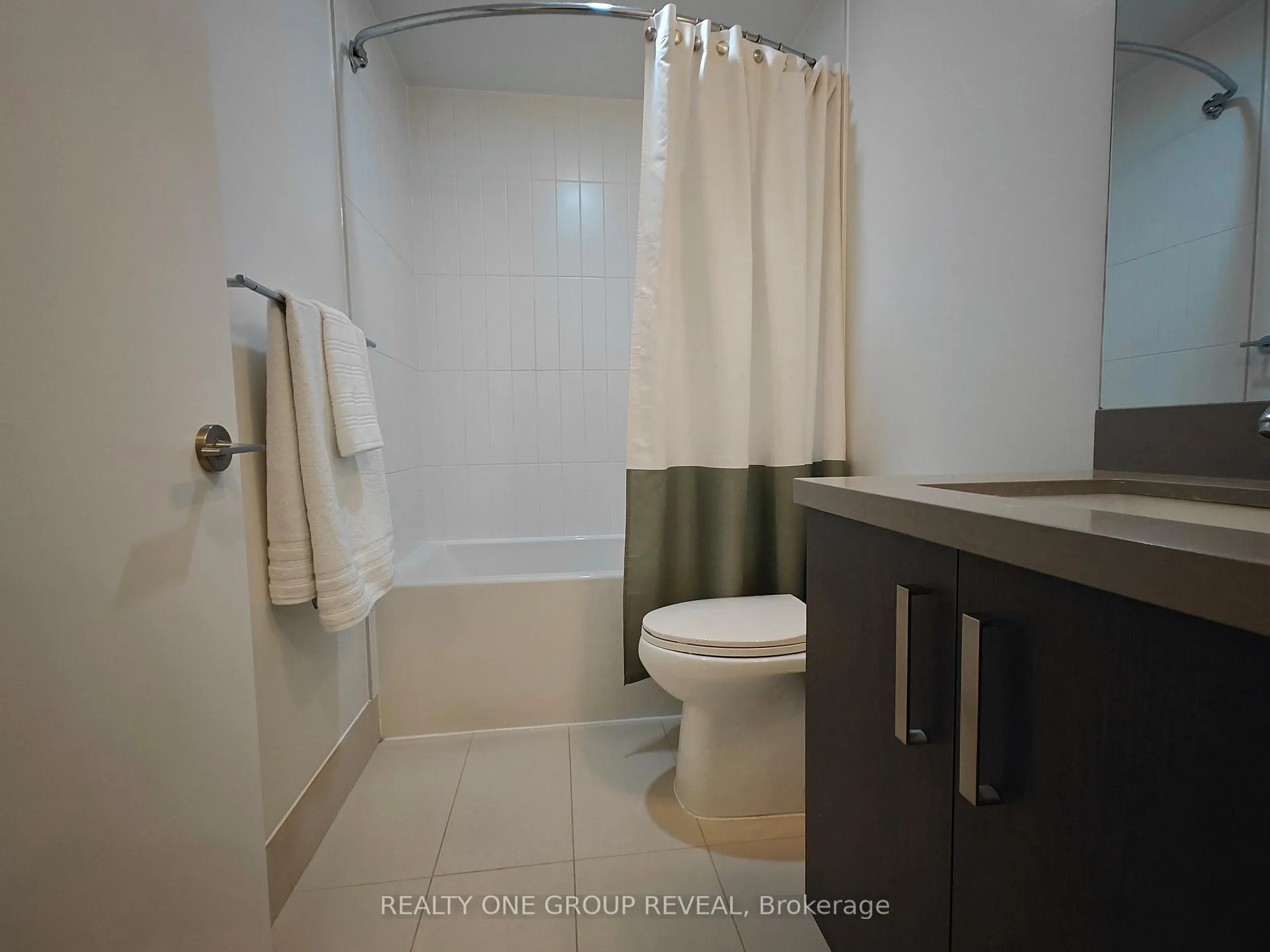 Photo 5 of Unit 213S, 455 Front Street E, Toronto, Waterfront Communities — HOMEH