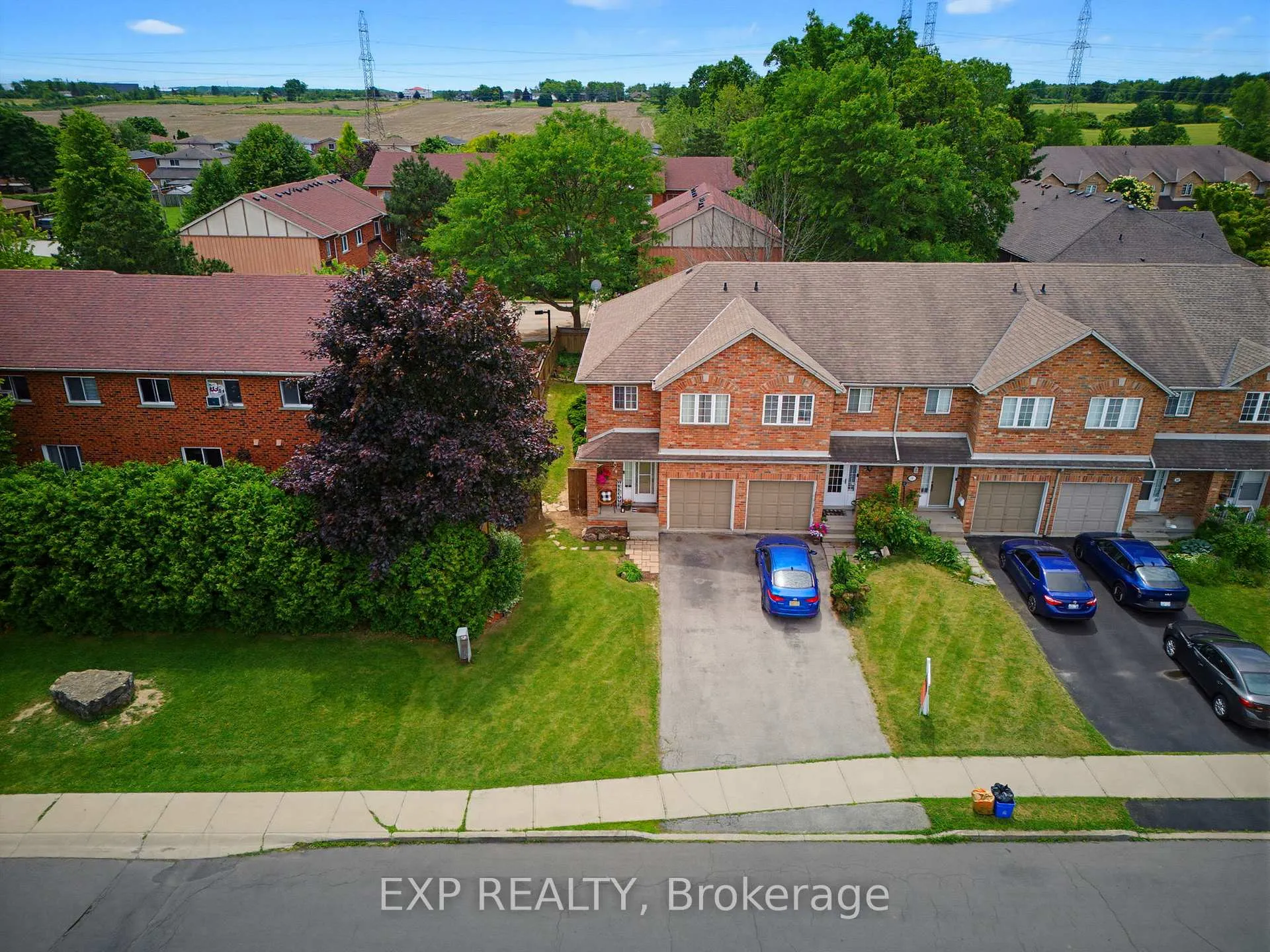 Photo 5 of Unit 28, 10 Cadham Boulevard, Hamilton, Broughton — HOMEH