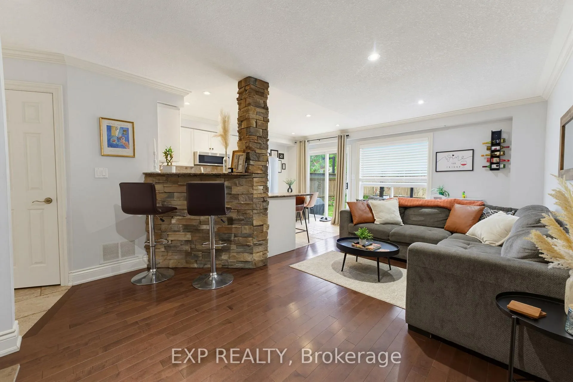 Photo 7 of Unit 28, 10 Cadham Boulevard, Hamilton, Broughton — HOMEH