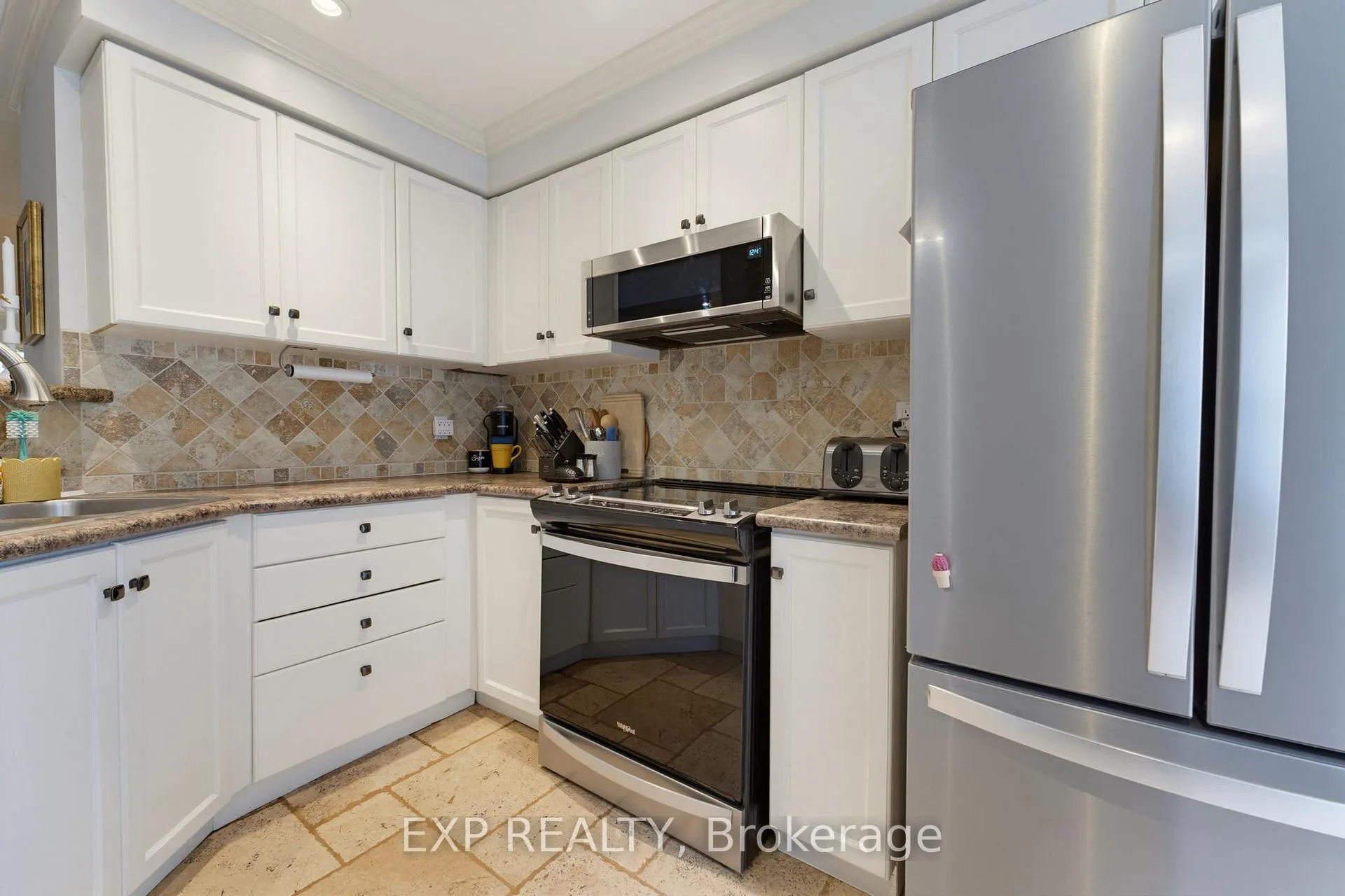 Photo 13 of Unit 28, 10 Cadham Boulevard, Hamilton, Broughton — HOMEH