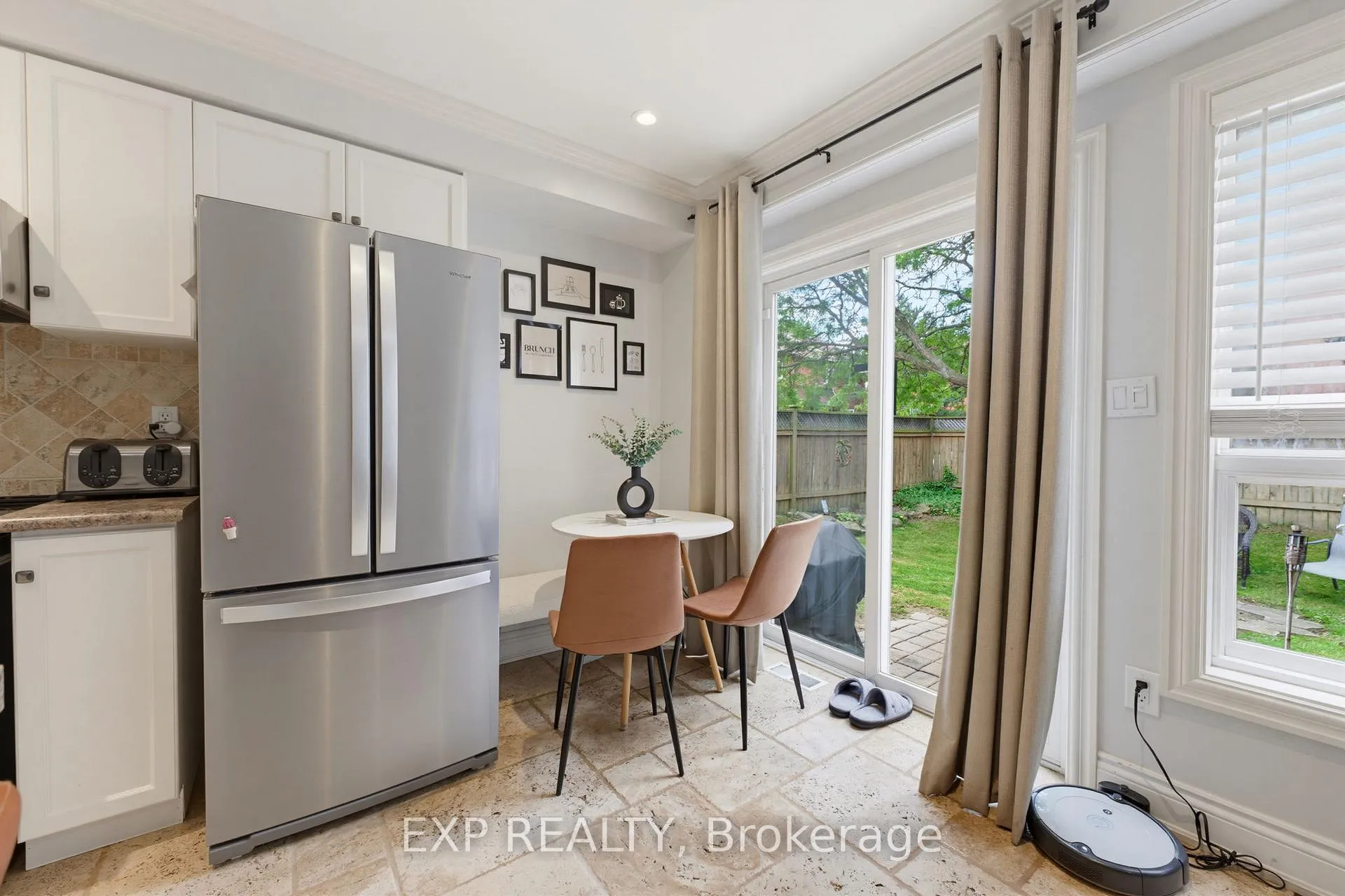 Photo 14 of Unit 28, 10 Cadham Boulevard, Hamilton, Broughton — HOMEH