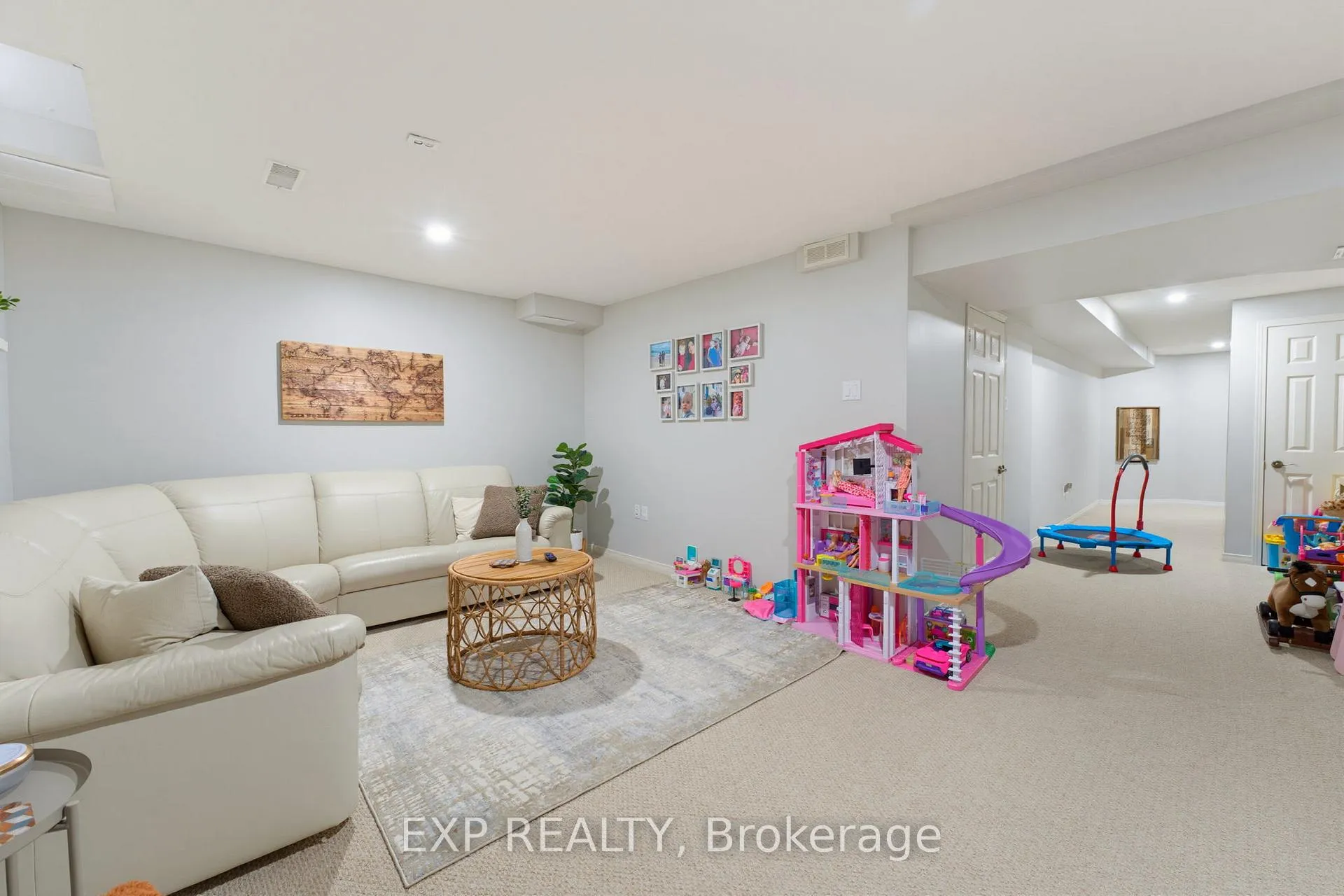 Photo 18 of Unit 28, 10 Cadham Boulevard, Hamilton, Broughton — HOMEH