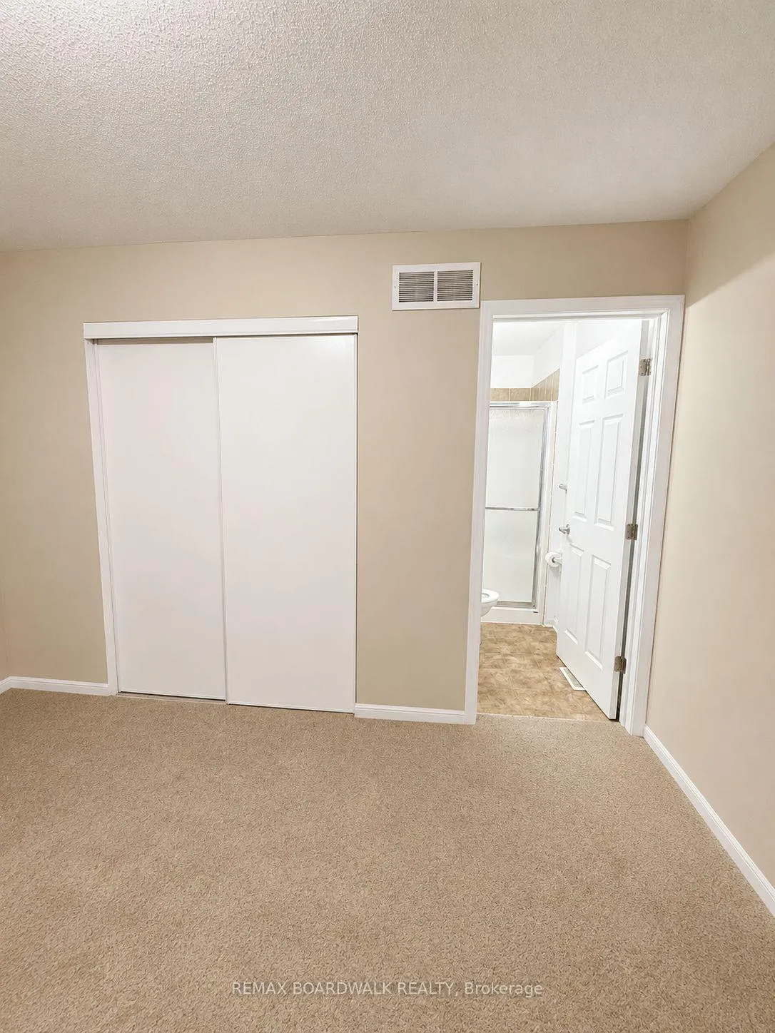 Photo 11 of 727 Sanibel Private, Ottawa, Westcliffe Estates — HOMEH