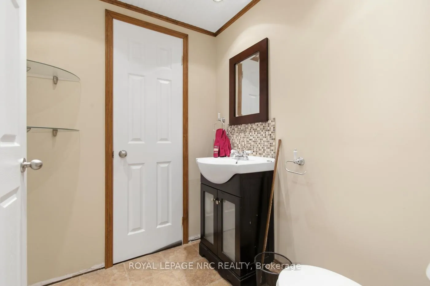 Photo 28 of 11821 Sideroad 18 Road, Wainfleet, Lakeshore — HOMEH