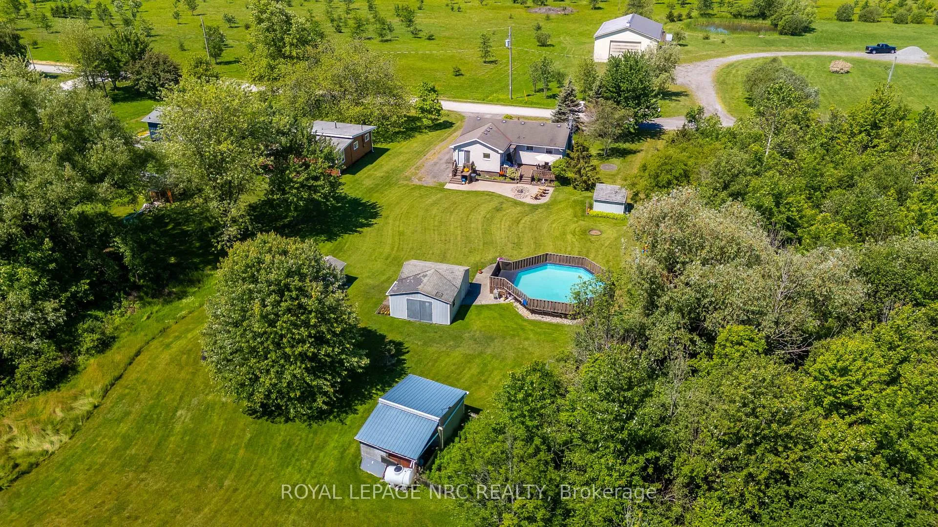 Photo 35 of 11821 Sideroad 18 Road, Wainfleet, Lakeshore — HOMEH