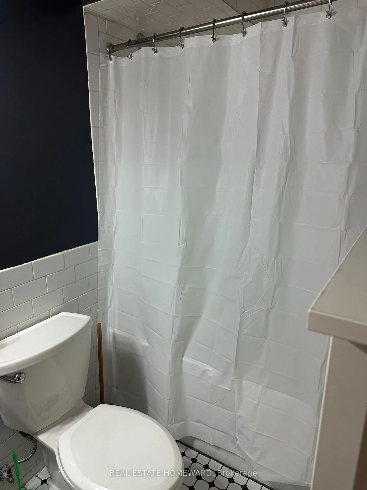 Photo 8 of Unit Basement, 66 Mackenzie Crescent, Toronto, Little Portugal — HOMEH