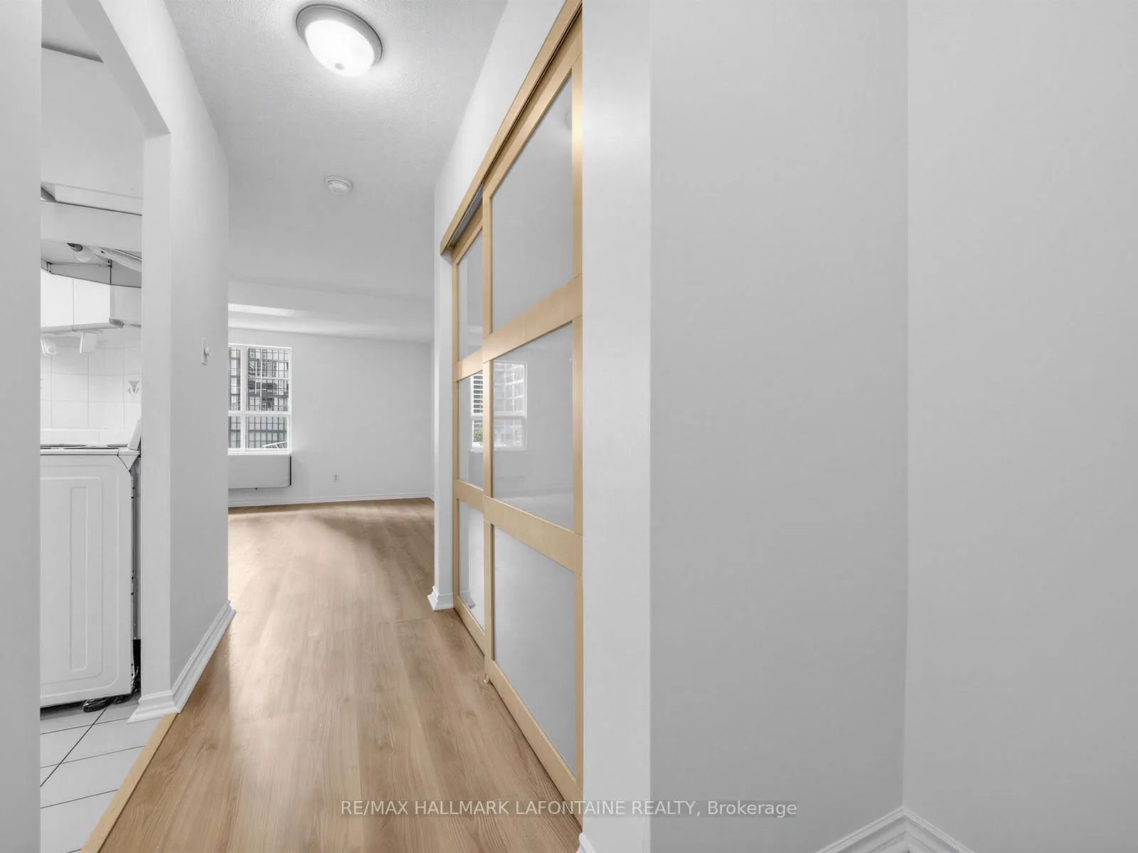 Photo 5 of Unit 504, 88 Charles Street E, Toronto, Church-Yonge Corridor — HOMEH
