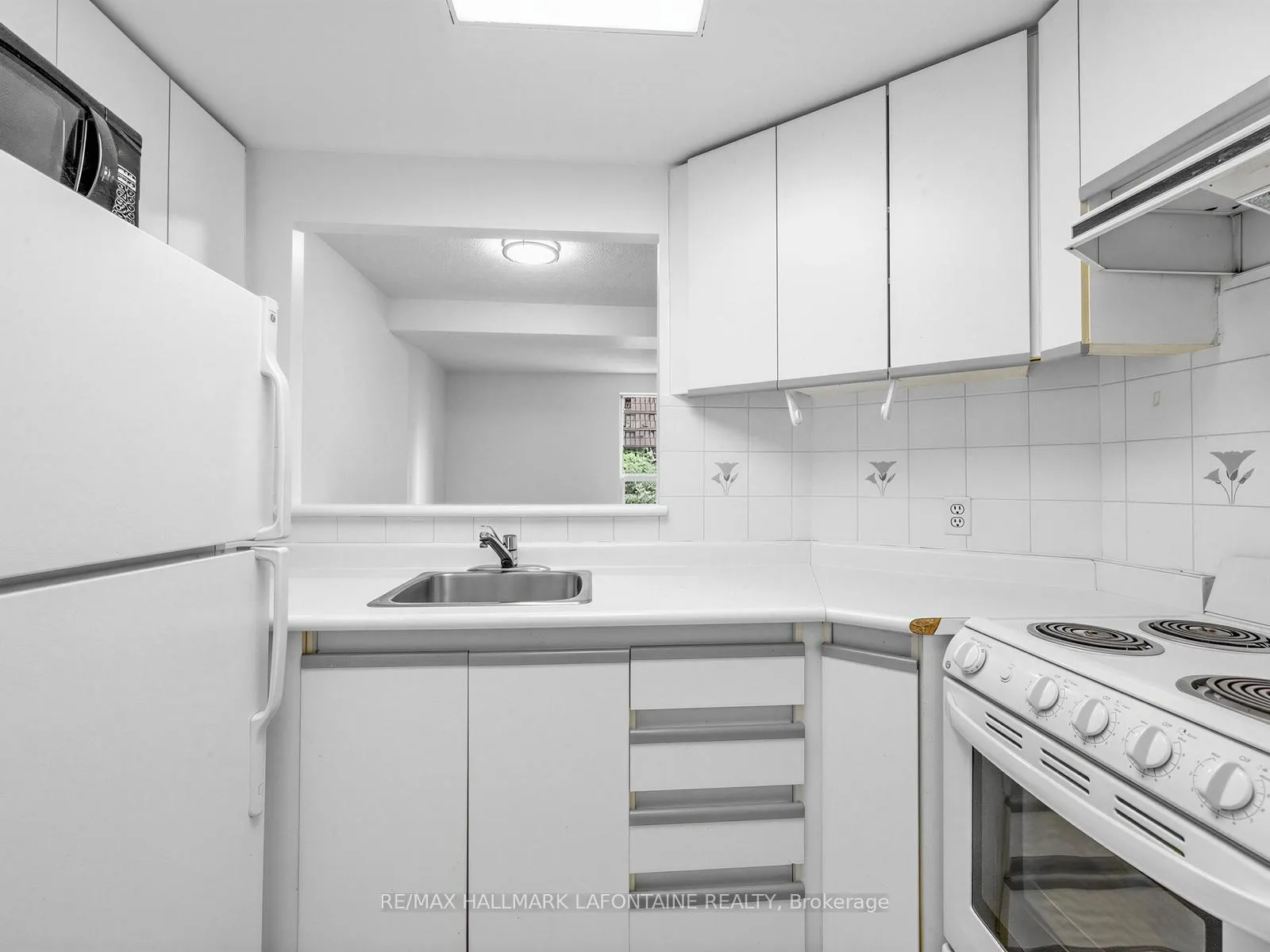 Photo 10 of Unit 504, 88 Charles Street E, Toronto, Church-Yonge Corridor — HOMEH