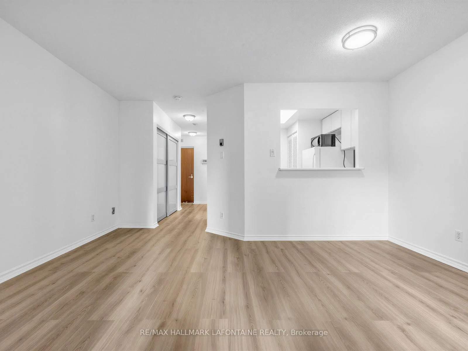 Photo 18 of Unit 504, 88 Charles Street E, Toronto, Church-Yonge Corridor — HOMEH