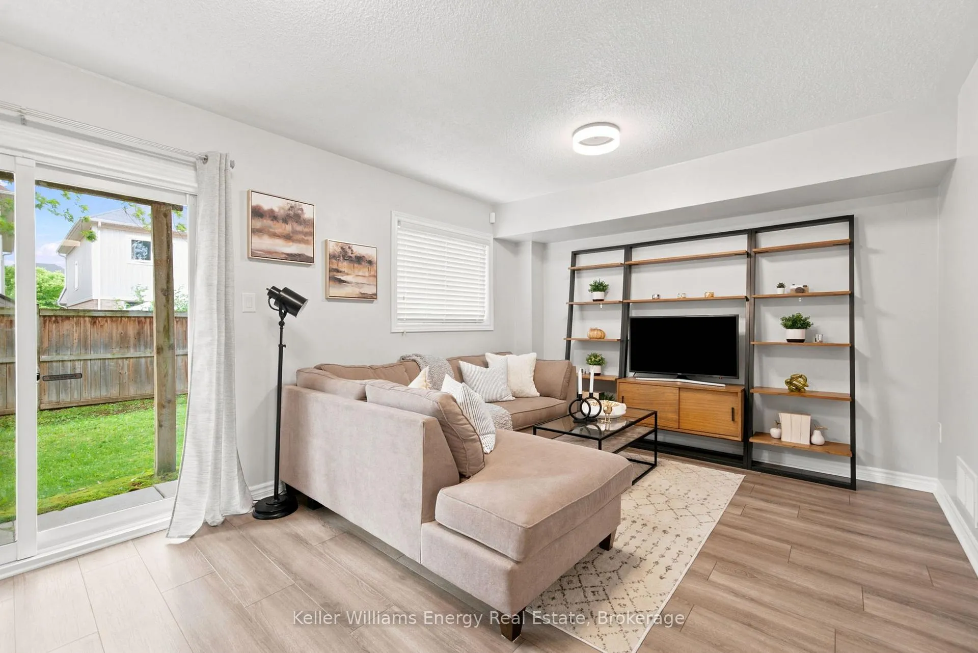 Photo 28 of 24 Katerson Lane, Clarington, Courtice — HOMEH