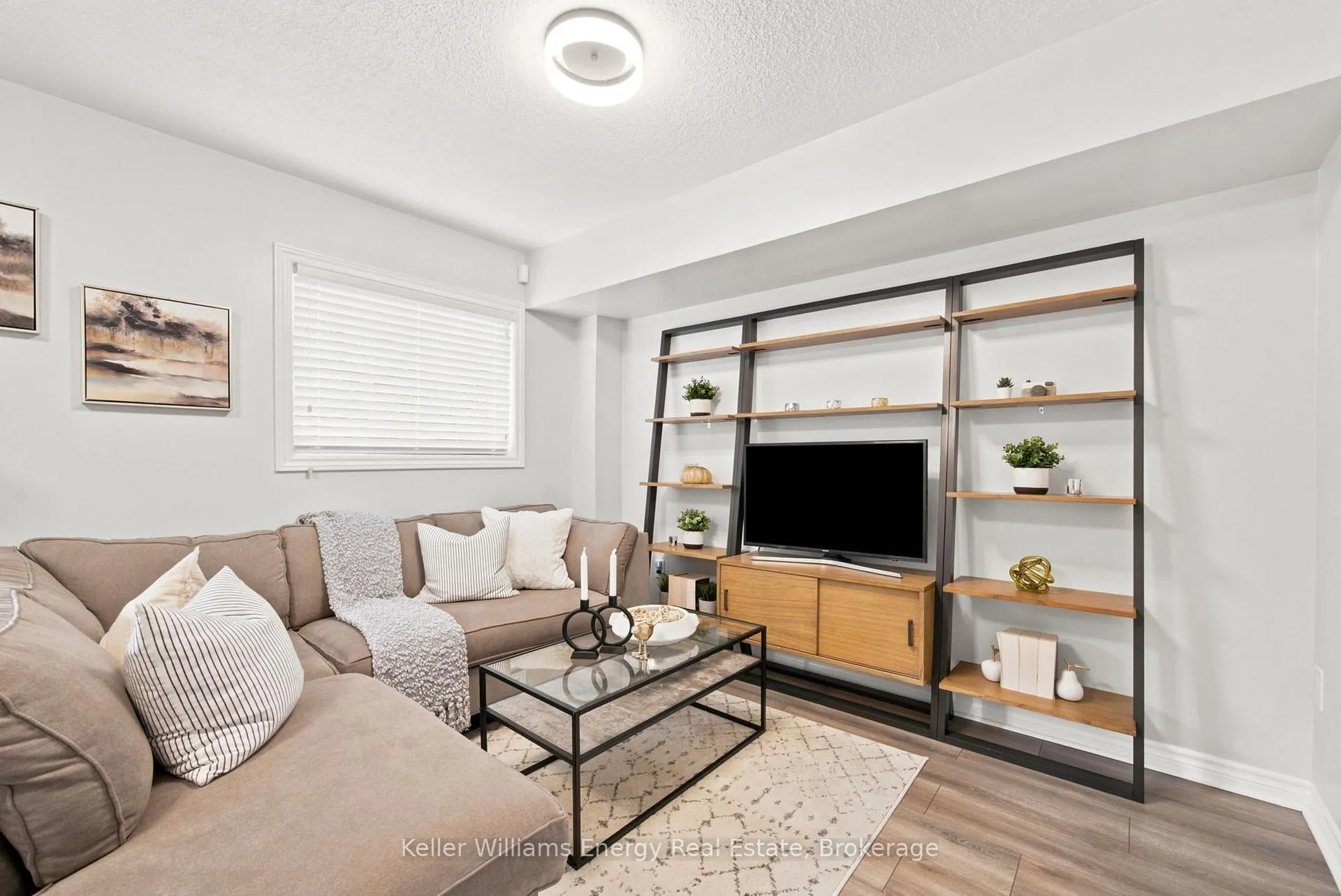 Photo 29 of 24 Katerson Lane, Clarington, Courtice — HOMEH