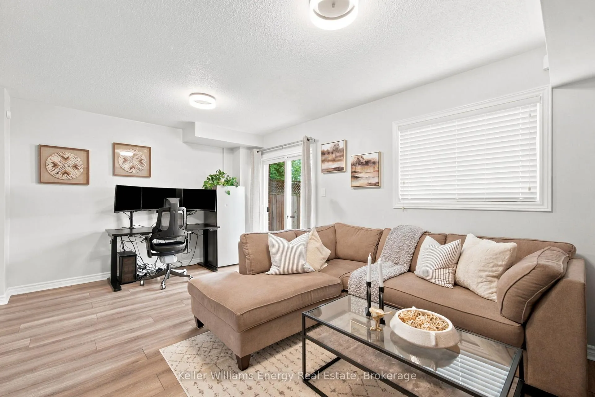 Photo 32 of 24 Katerson Lane, Clarington, Courtice — HOMEH