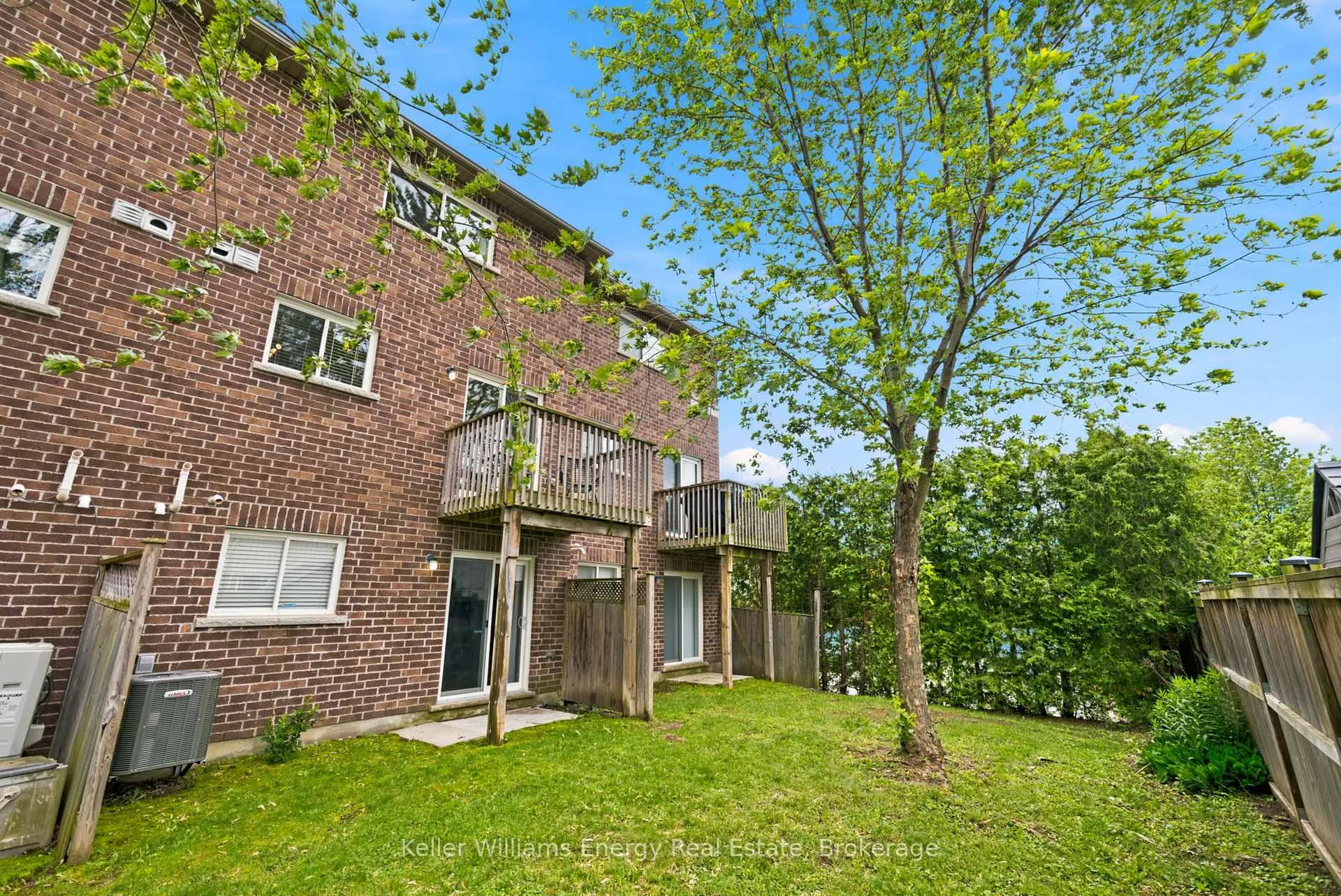 Photo 35 of 24 Katerson Lane, Clarington, Courtice — HOMEH