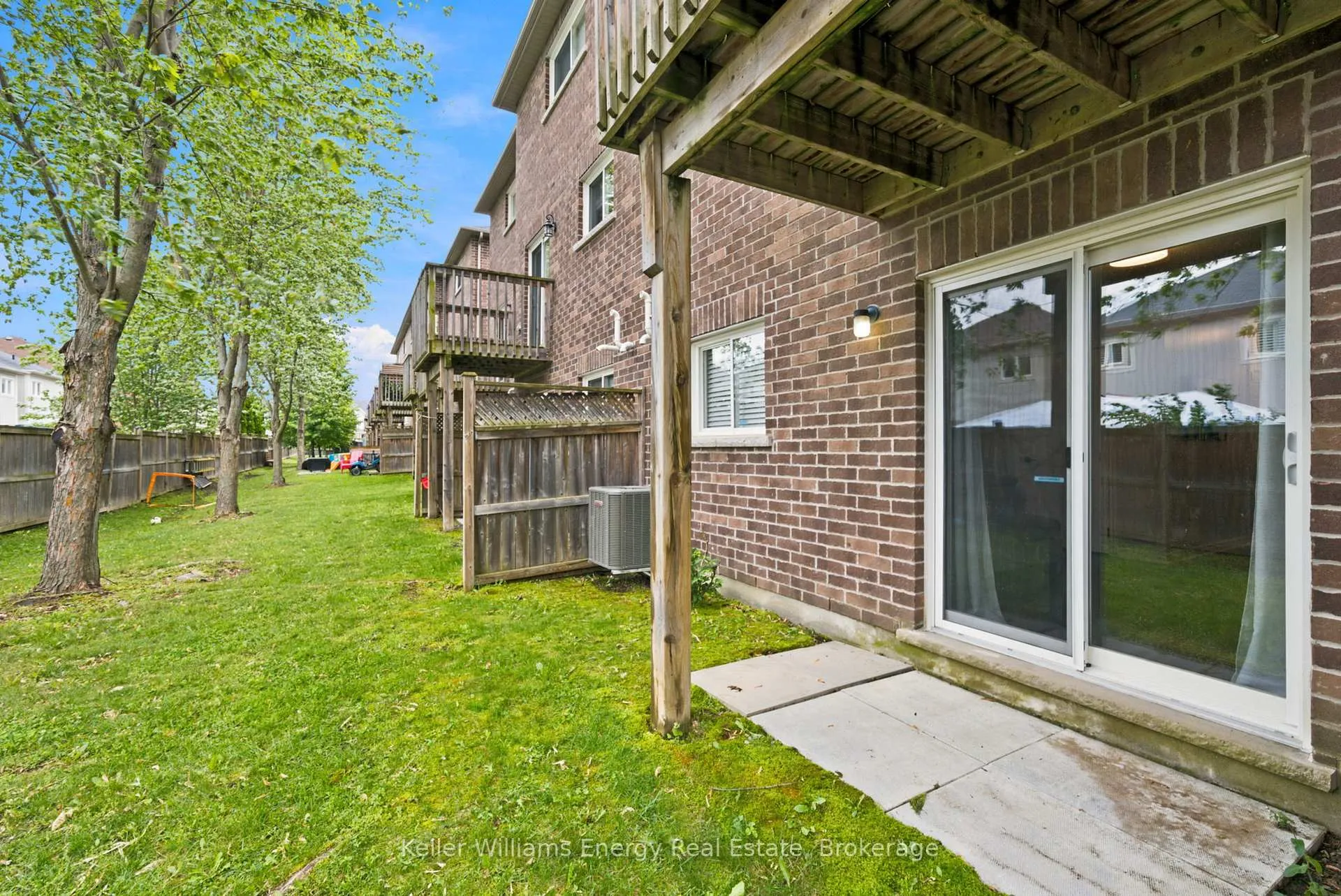 Photo 36 of 24 Katerson Lane, Clarington, Courtice — HOMEH