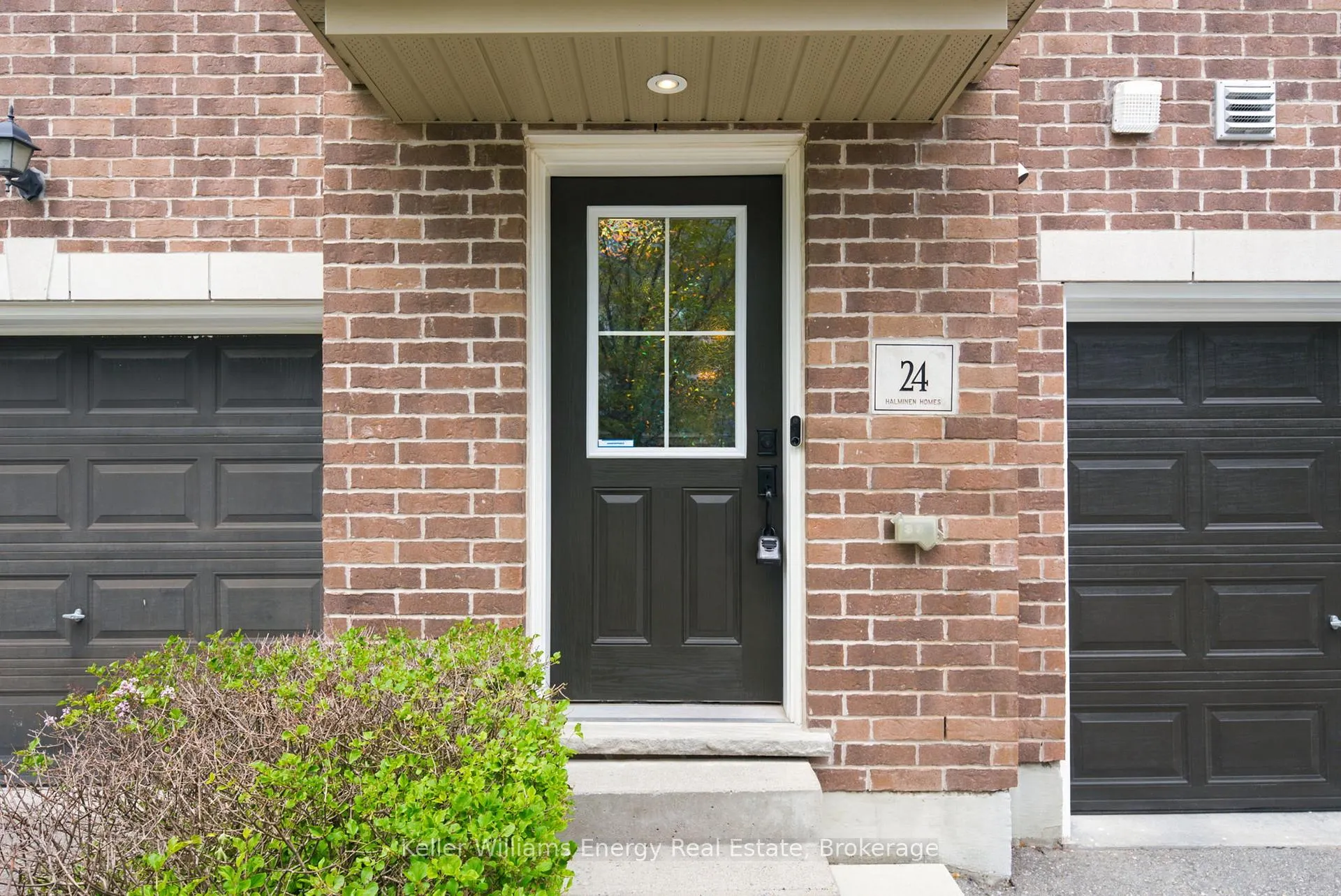 Photo 40 of 24 Katerson Lane, Clarington, Courtice — HOMEH