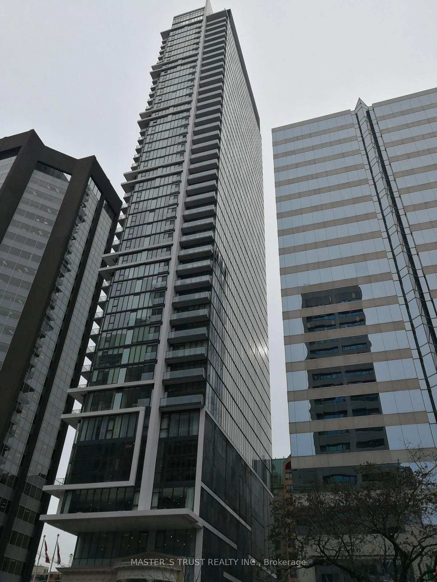 Front of Unit 3108, 426 University Avenue