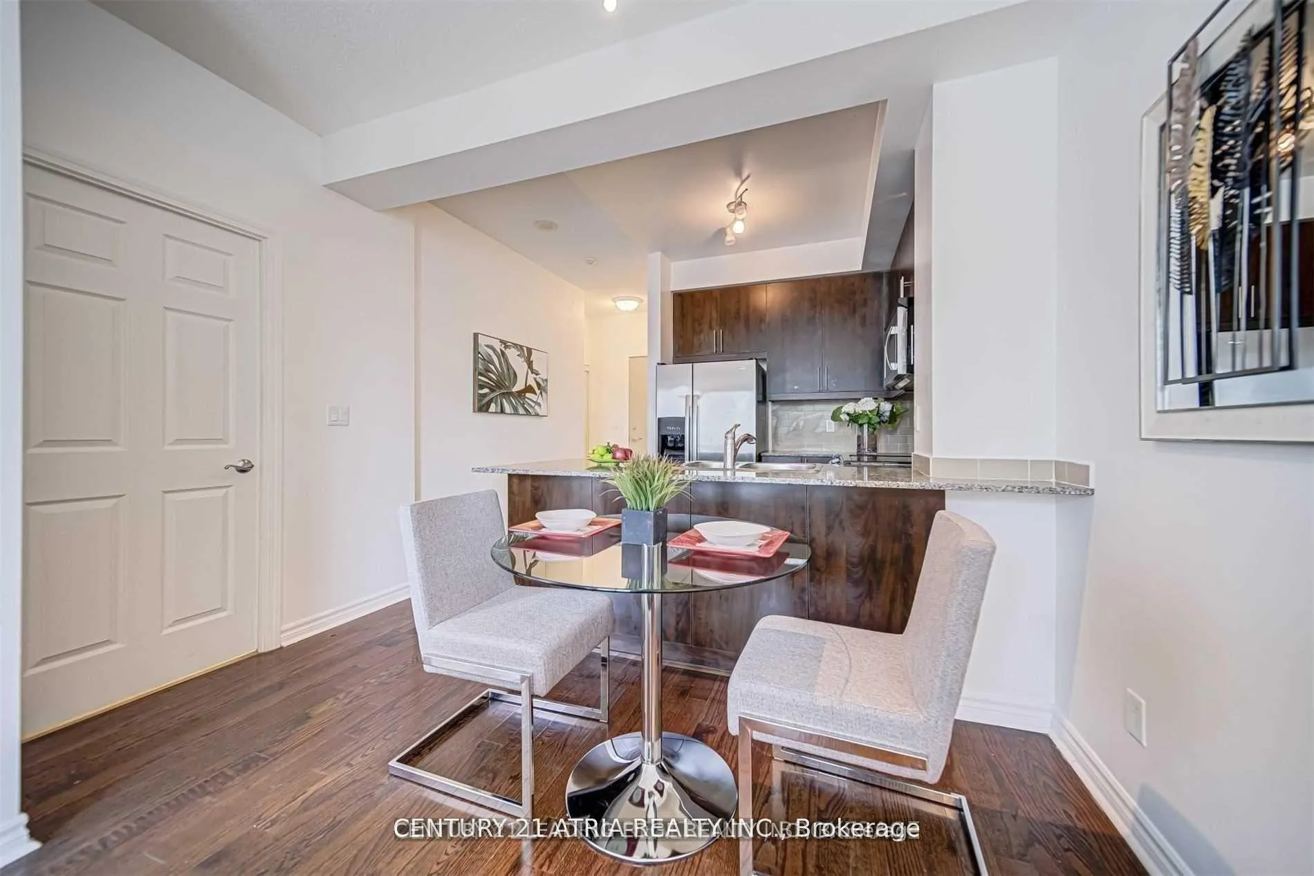 Photo of Unit 1109, 18 Holmes Avenue