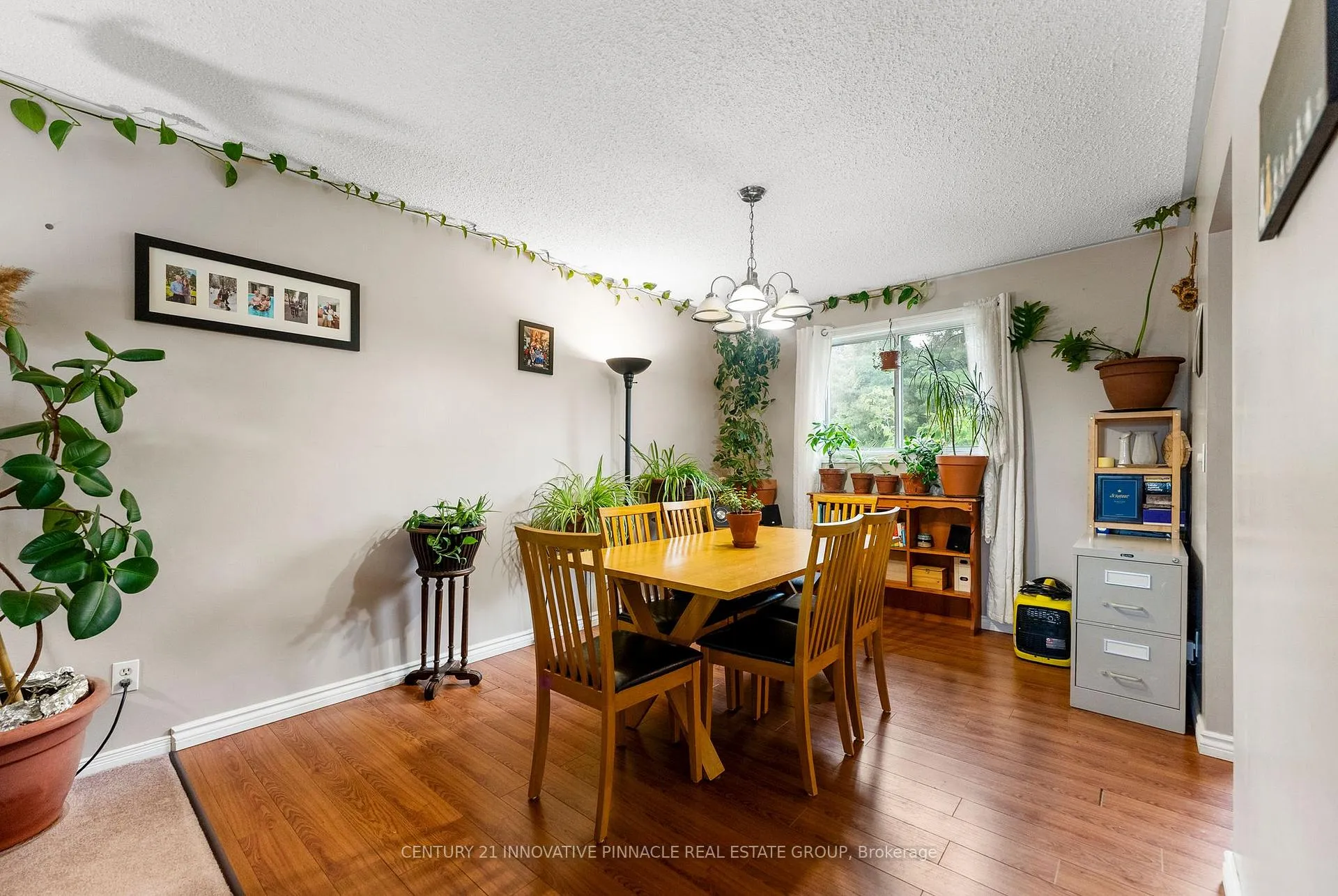 Photo 7 of 594 Herbert Street E, Pembroke, Pembroke — HOMEH