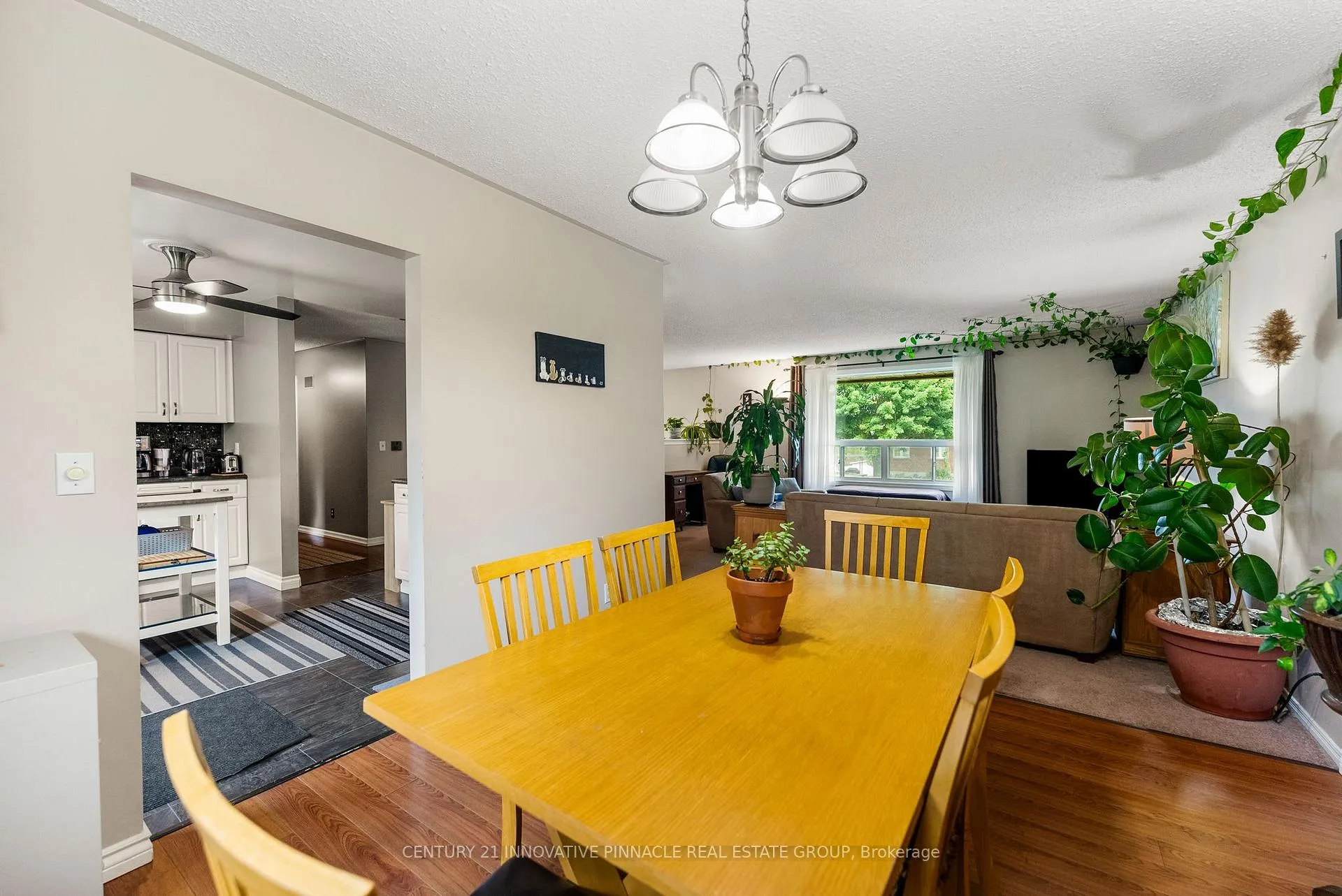 Photo 9 of 594 Herbert Street E, Pembroke, Pembroke — HOMEH
