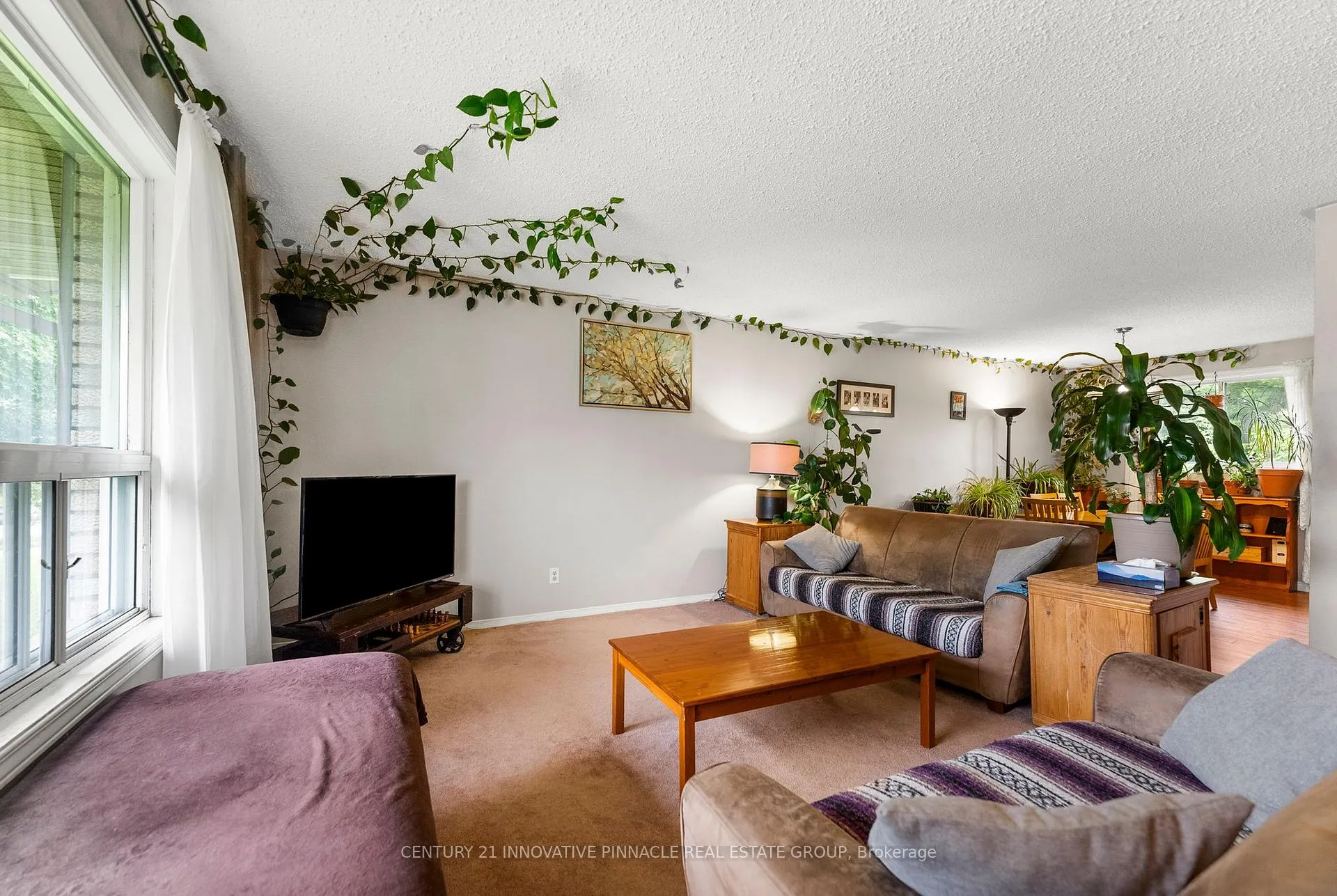 Photo 12 of 594 Herbert Street E, Pembroke, Pembroke — HOMEH