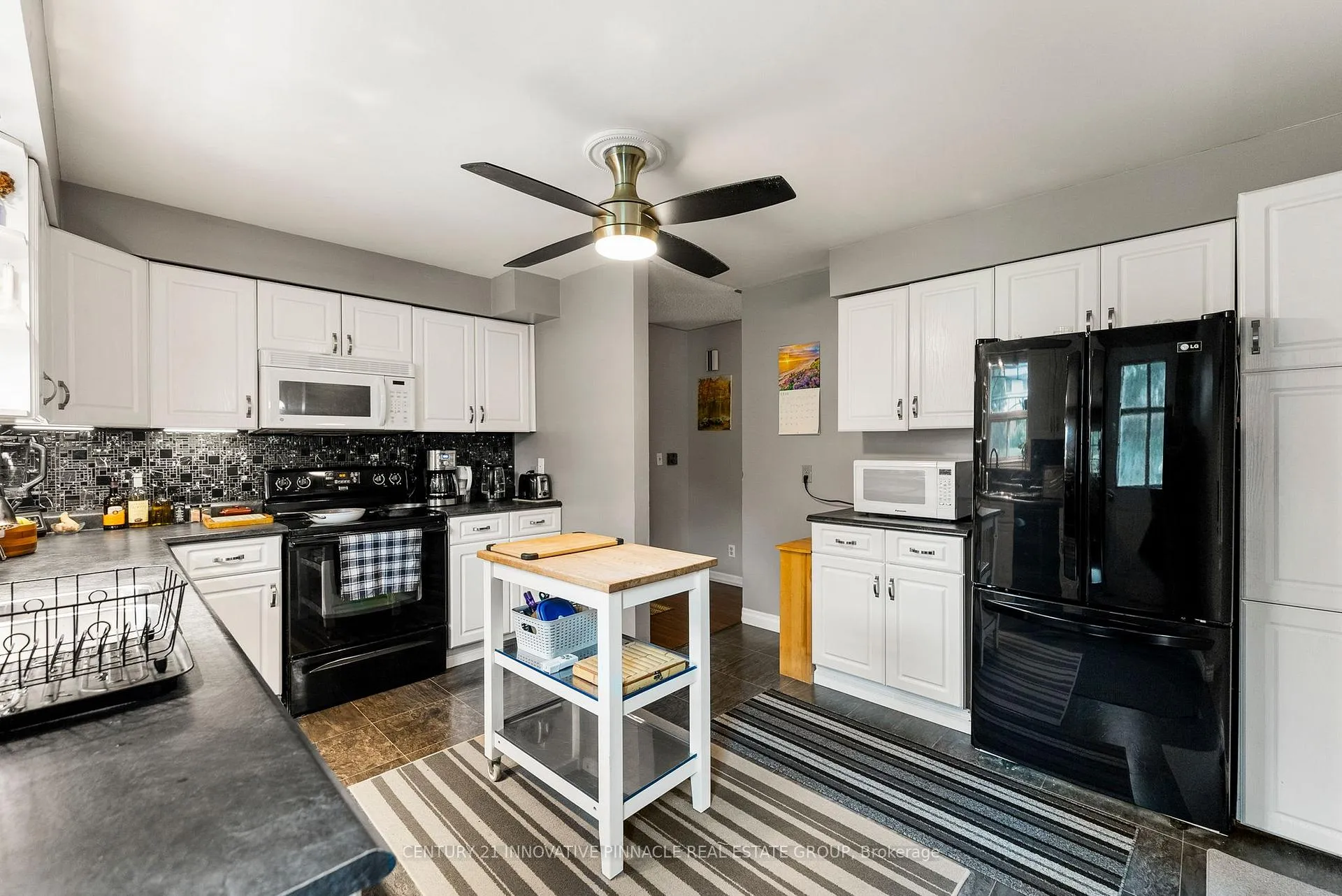 Photo 15 of 594 Herbert Street E, Pembroke, Pembroke — HOMEH