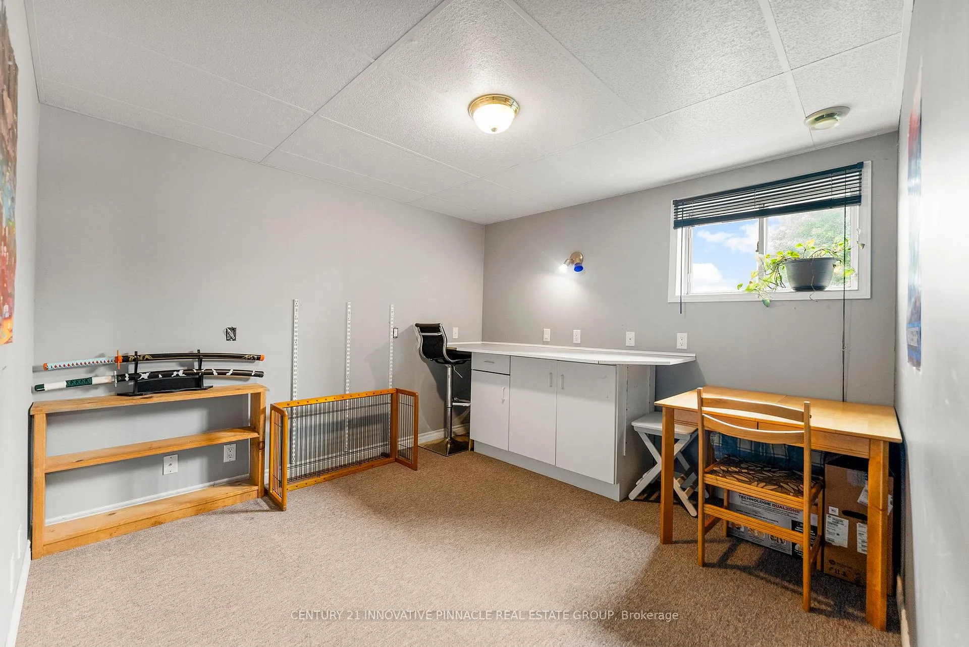 Photo 33 of 594 Herbert Street E, Pembroke, Pembroke — HOMEH