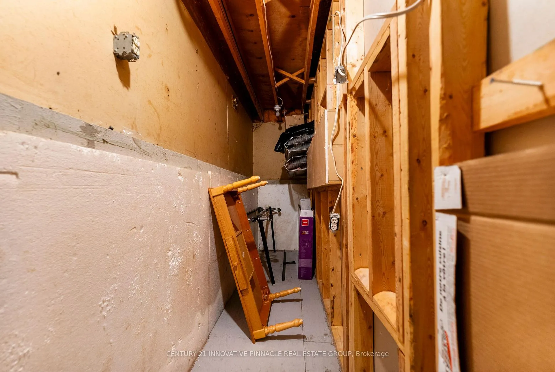 Photo 35 of 594 Herbert Street E, Pembroke, Pembroke — HOMEH