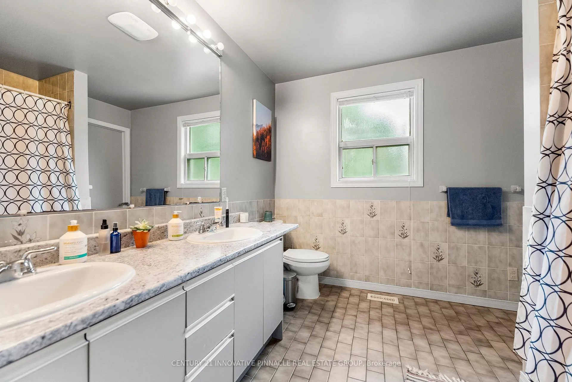 Photo 36 of 594 Herbert Street E, Pembroke, Pembroke — HOMEH