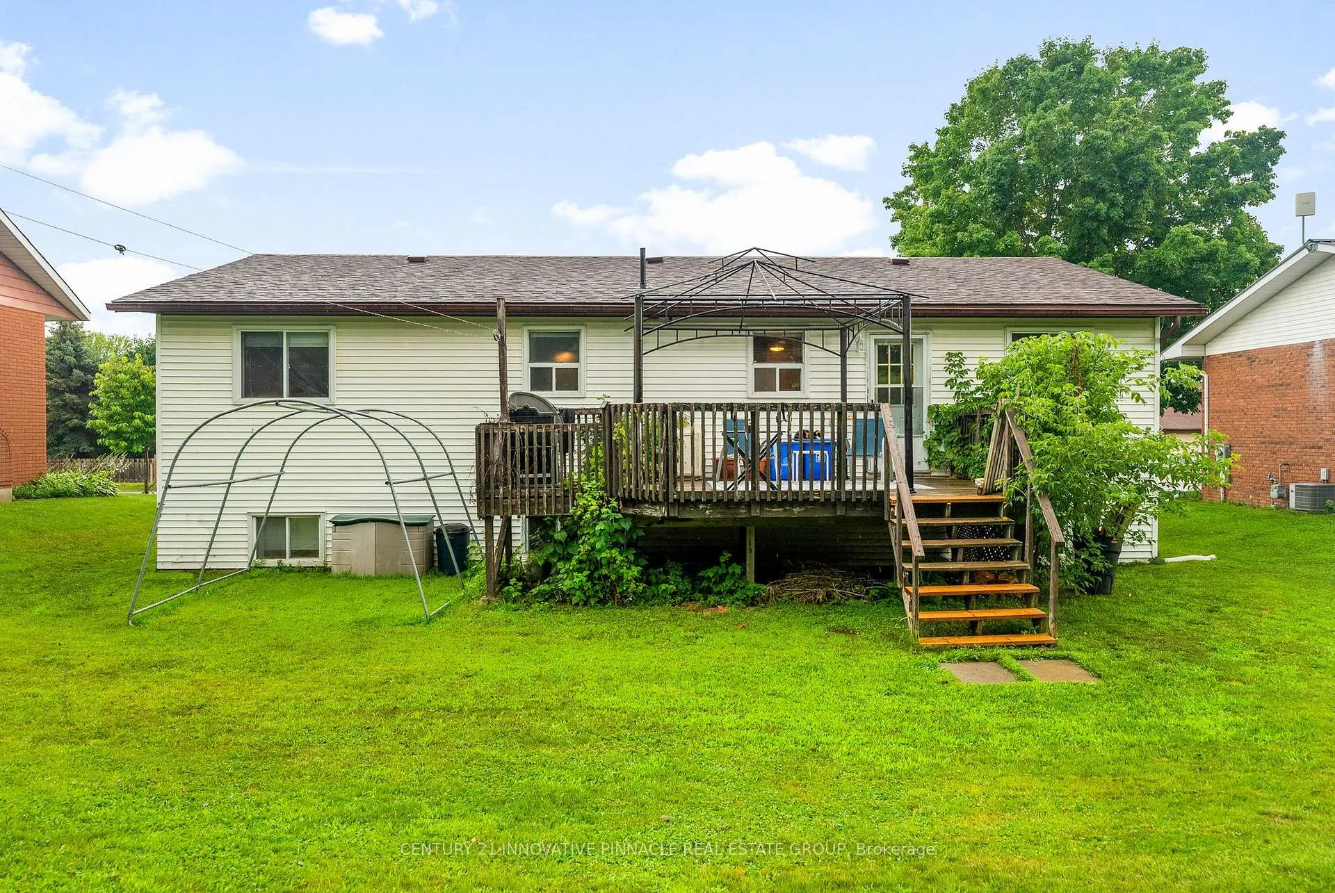 Photo 39 of 594 Herbert Street E, Pembroke, Pembroke — HOMEH